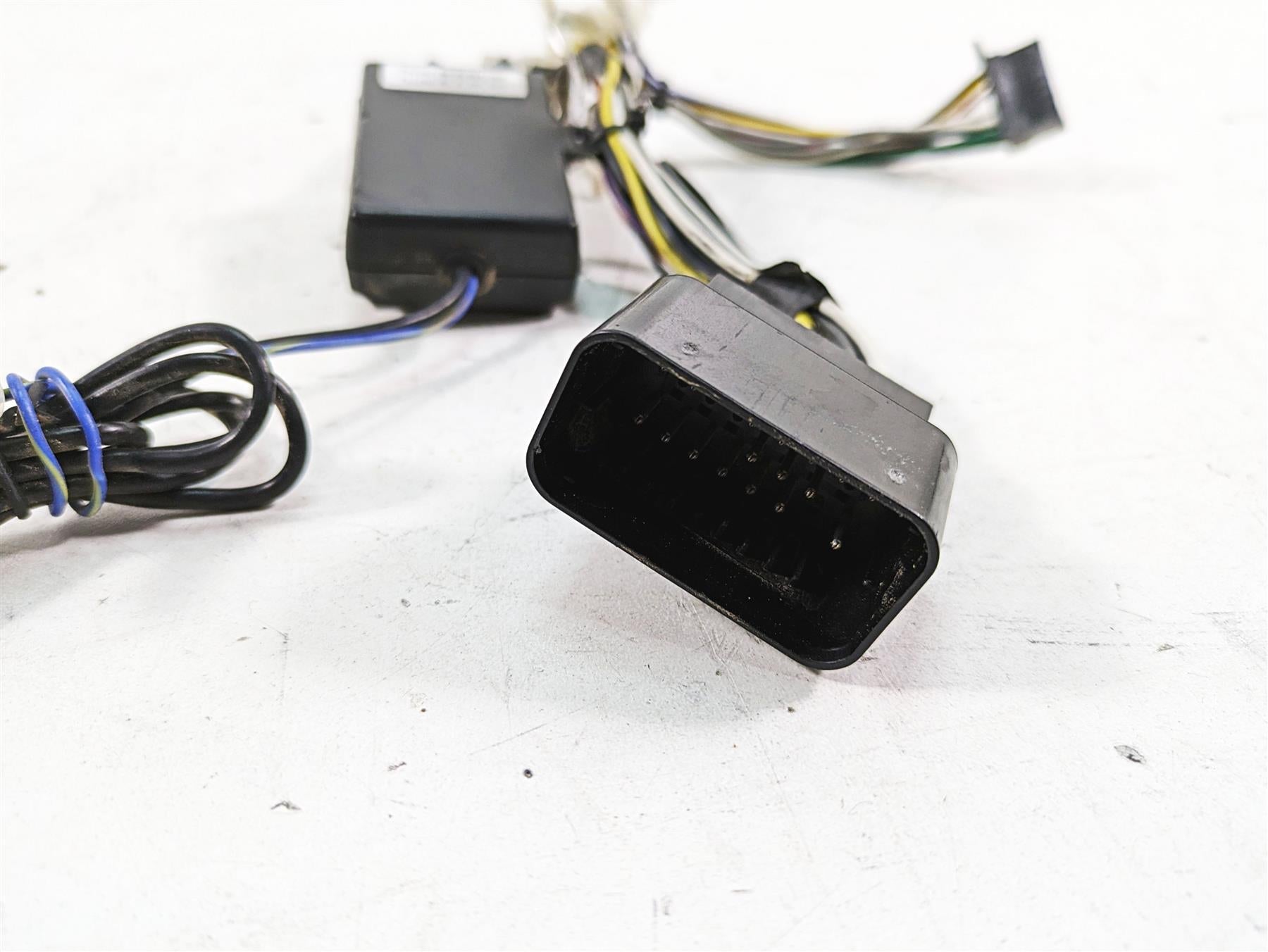 2013 Harley Touring FLHX Street Glide Pac Audio Radio Interface Kit HDK001X {{ shop.shopifyCountryName }} - Mototech271