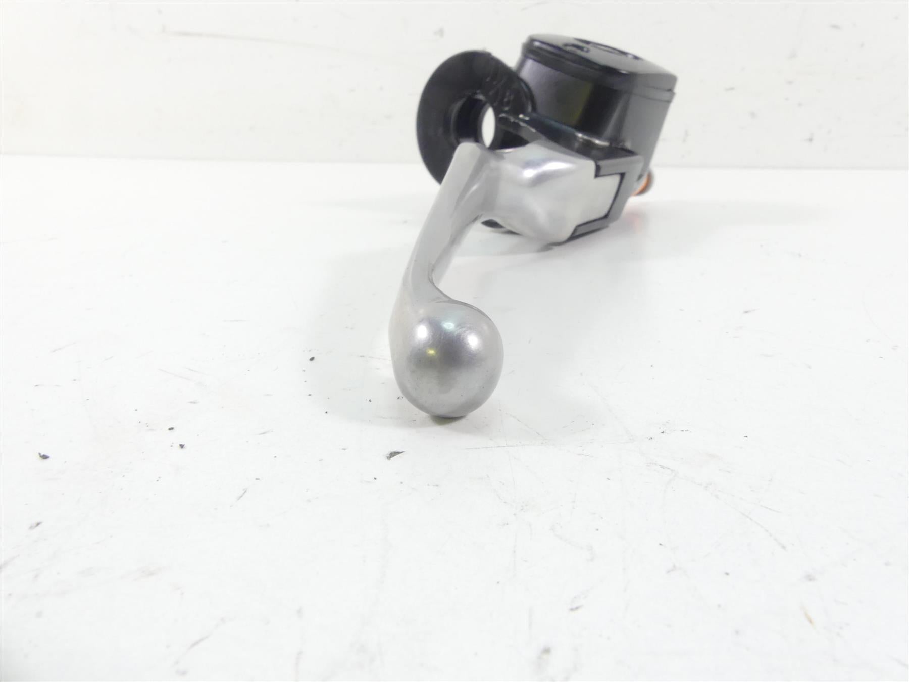 1999 Harley Touring FLHTCUI Electra Glide Front Brake Mstr Clndr 11/16" 41700737 {{ shop.shopifyCountryName }} - Mototech271