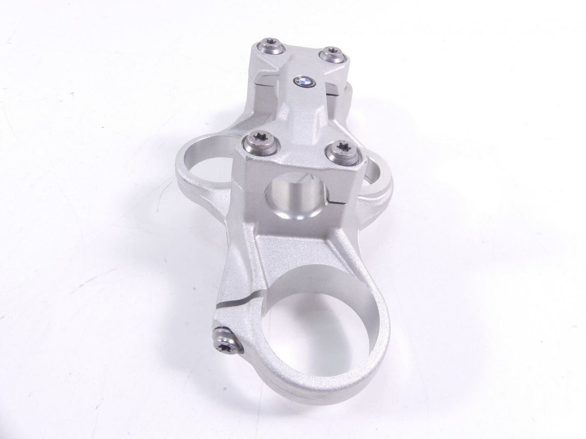 2020 BMW F900 R F900R K83 Upper Triple Tree Steering Clamp Risers 8404205 {{ shop.shopifyCountryName }} - Mototech271