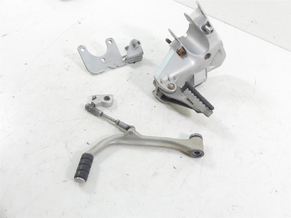 1999 BMW R1100 GS 259E Left Rider Footpeg Foot Peg & Shifter 46712314245 {{ shop.shopifyCountryName }} - Mototech271