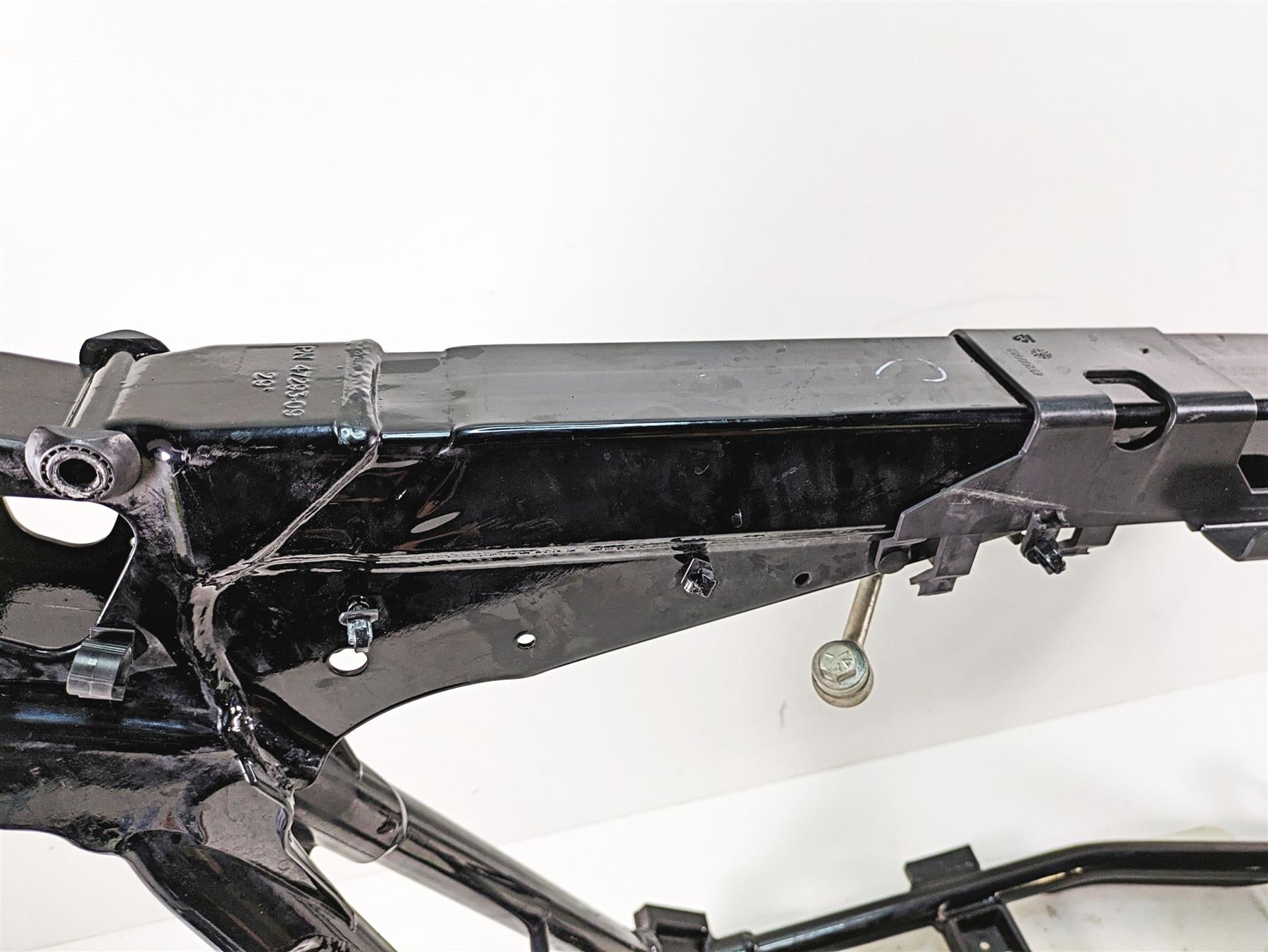 2012 Harley FLD Dyna Switchback Straight Main Frame Chassis With Clean Texas Title 47745-06B {{ shop.shopifyCountryName }} - Mototech271