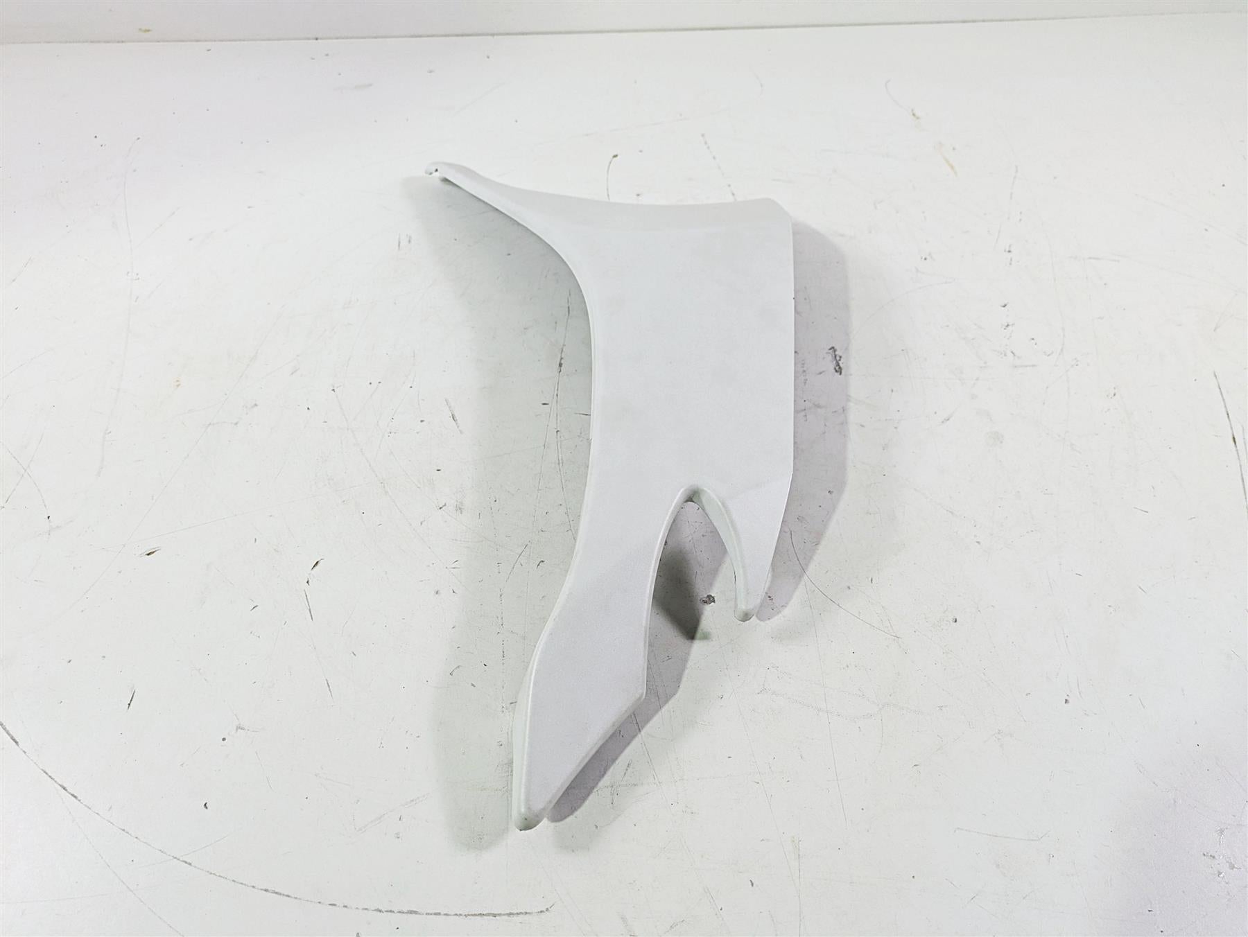 2018 Indian Chieftain Limited Right Upper Side Cover Fairing White Pearl 5450243 {{ shop.shopifyCountryName }} - Mototech271