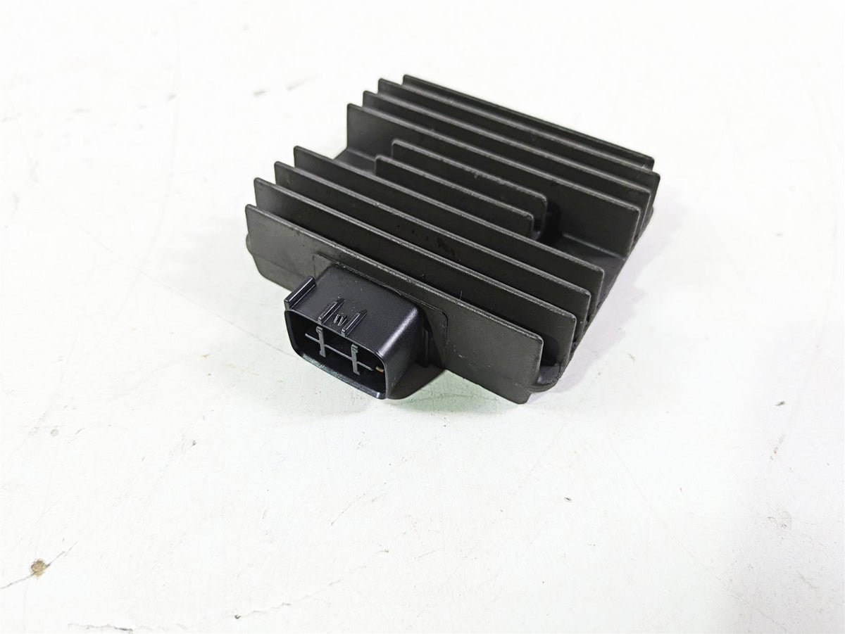 2004 Yamaha XVZ1300 Royal Star Rectifier Voltage Regulator 4XY-81960-00-00 SH678-11 {{ shop.shopifyCountryName }} - Mototech271