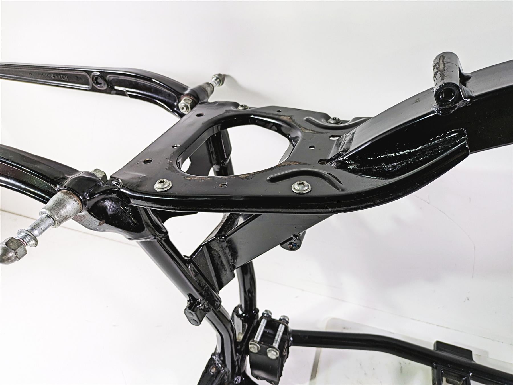 2012 Harley FLD Dyna Switchback Straight Main Frame Chassis With Clear Texas Title 47745-06B {{ shop.shopifyCountryName }} - Mototech271