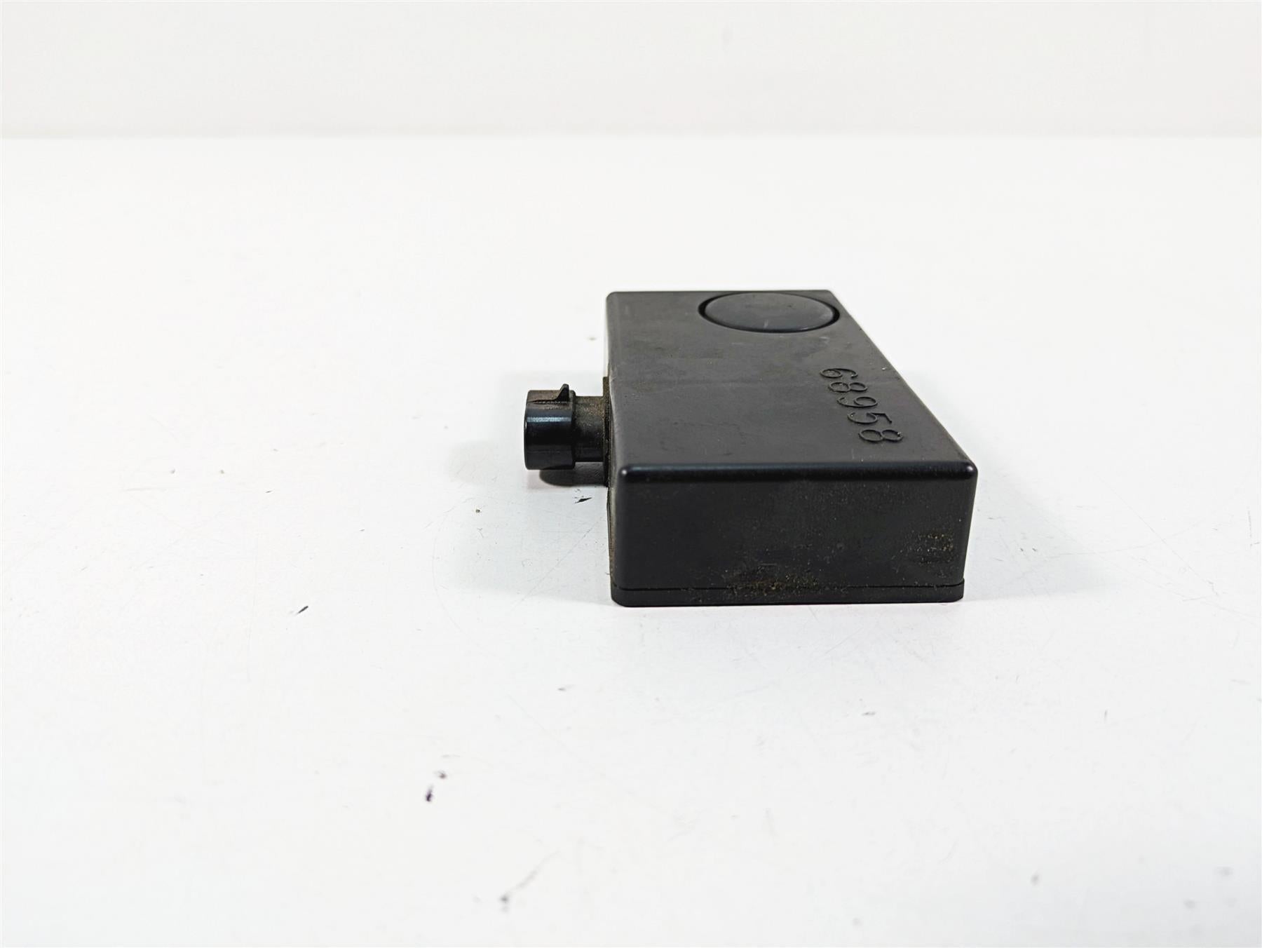 2009 Harley Dyna FXDFSE CVO Fat Bob Security Alarm Siren Box Module 68958-07A {{ shop.shopifyCountryName }} - Mototech271