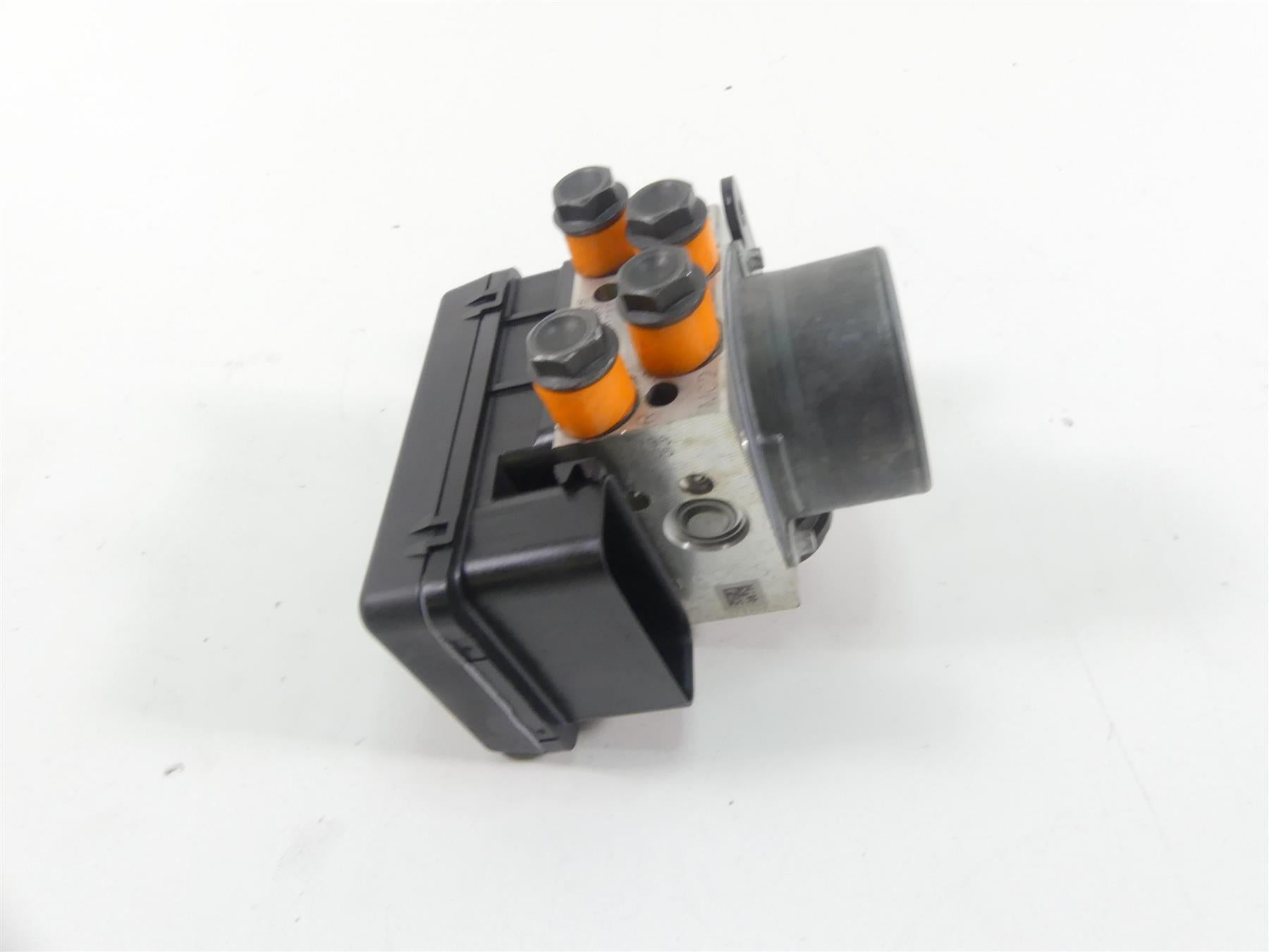 2014 Ducati Hypermotard 821 SP Abs Brake Pump Pressure Module 54240331B {{ shop.shopifyCountryName }} - Mototech271