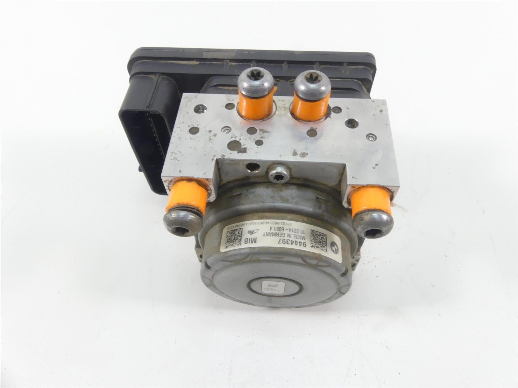 2019 BMW R1250GS K50 Abs Brake Pump Unit Module 34519898518 34519444398 {{ shop.shopifyCountryName }} - Mototech271