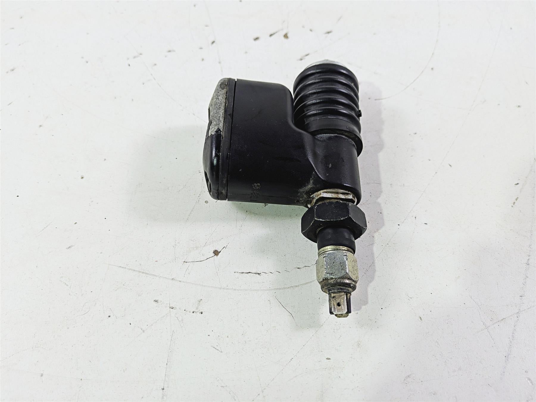 2011 Harley FXDC Dyna Super Glide Rear Brake Master Cylinder 42474-06C {{ shop.shopifyCountryName }} - Mototech271