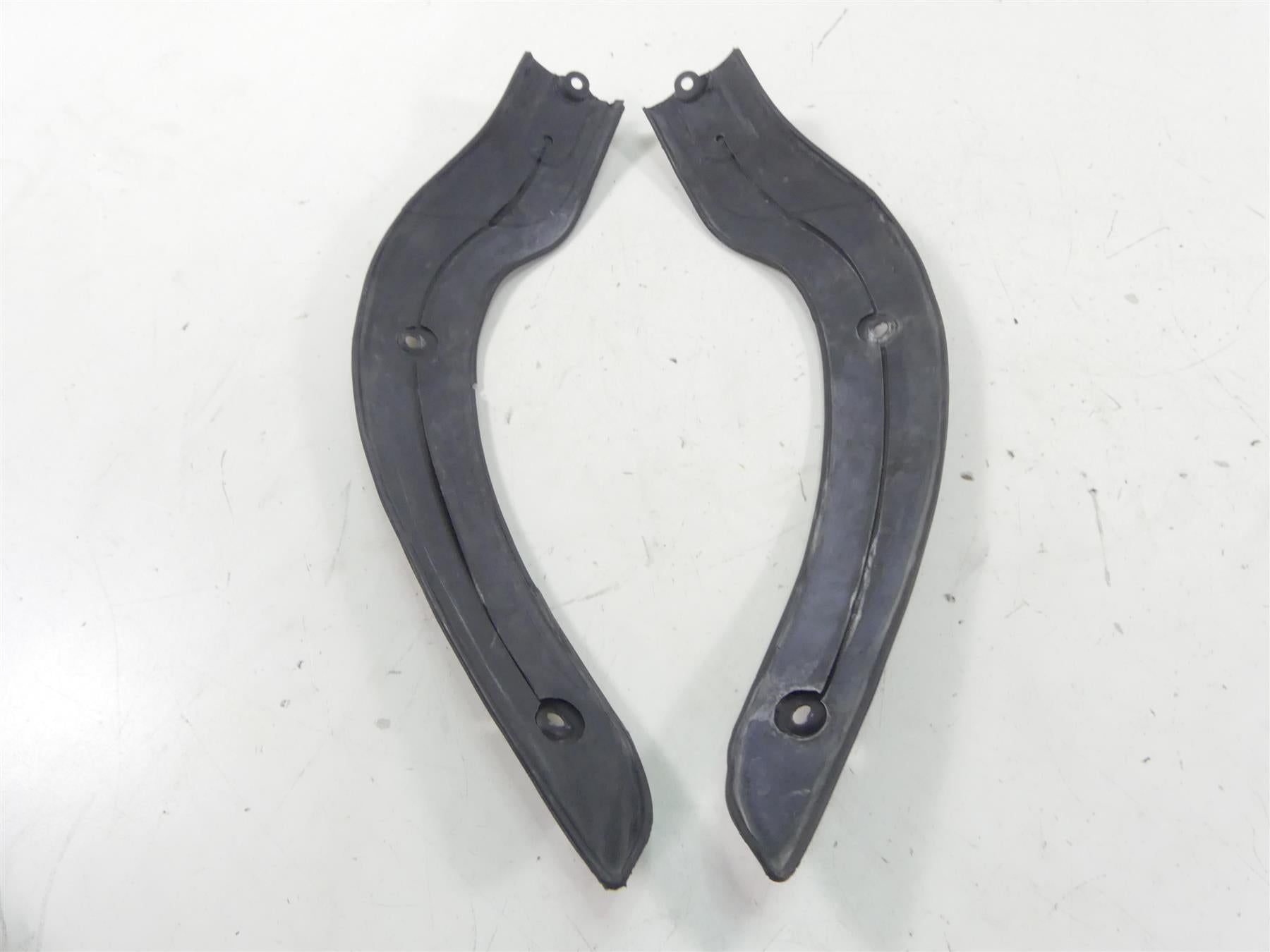 2011 Harley Touring FLTRX Road Glide Klock Werks Flare Windshield 12" KWW010192 {{ shop.shopifyCountryName }} - Mototech271