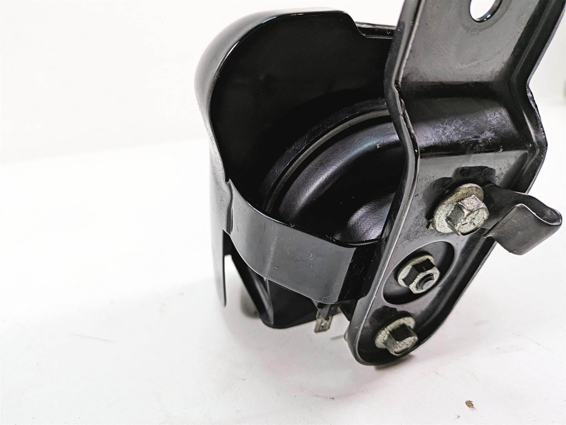 2018 Harley Touring FLHXSE CVO Street Glide Horn & Chrome Cover 61300626A {{ shop.shopifyCountryName }} - Mototech271