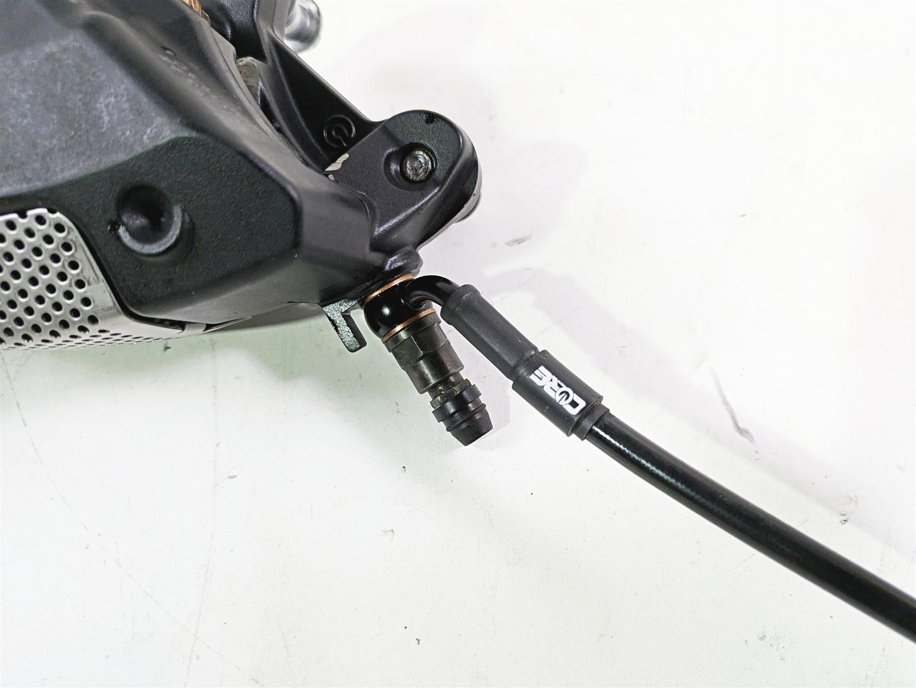 2010 Harley VRSCF Muscle Rod Front Brake Caliper & Line Set 44731-08 44732-08 {{ shop.shopifyCountryName }} - Mototech271