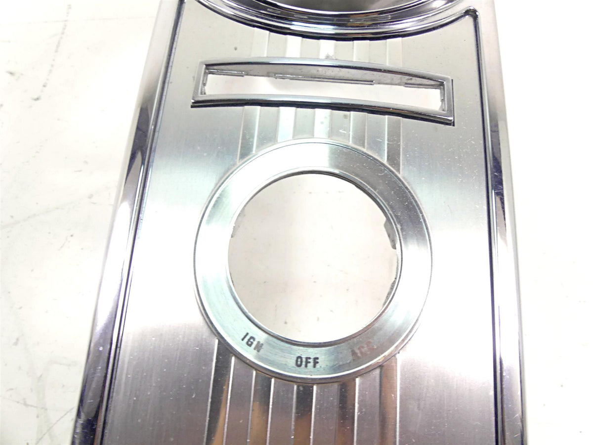 2010 Harley Touring FLHRC Road King Fuel Tank Cover Console Dash 60960-08 {{ shop.shopifyCountryName }} - Mototech271