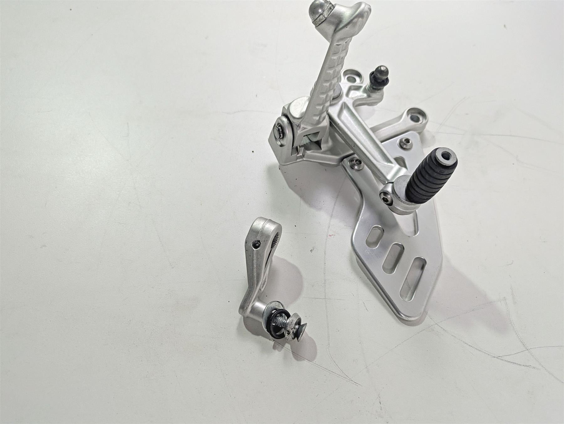 2017 Aprilia RSV 1100 Tuono V4 Factory Left Front Footpeg Shifter Set 897829 {{ shop.shopifyCountryName }} - Mototech271