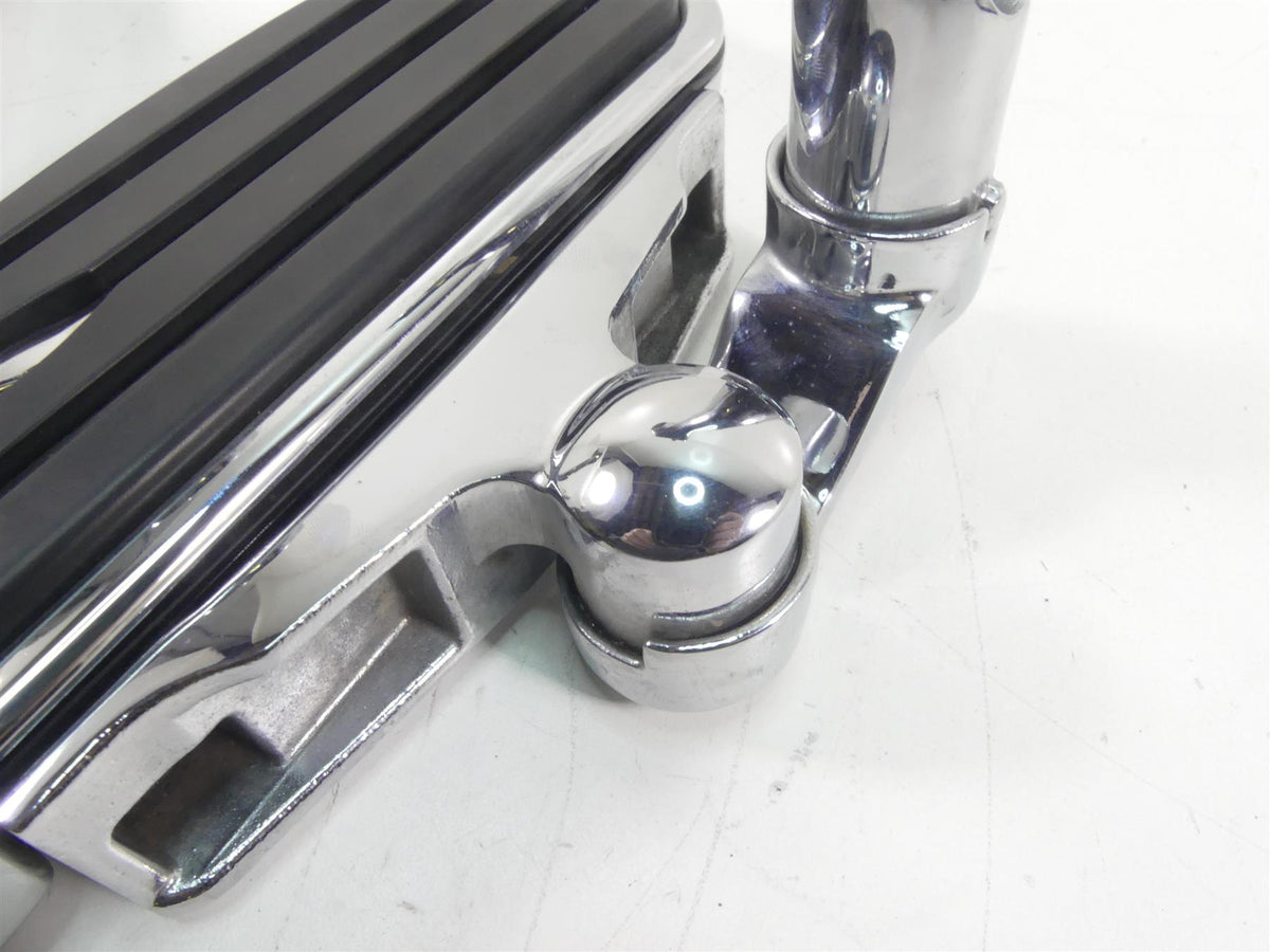 2009 Harley FLHTCU SE4 CVO E-Glide Rear Chrome Passenger Floorboard Set 50700-04 {{ shop.shopifyCountryName }} - Mototech271