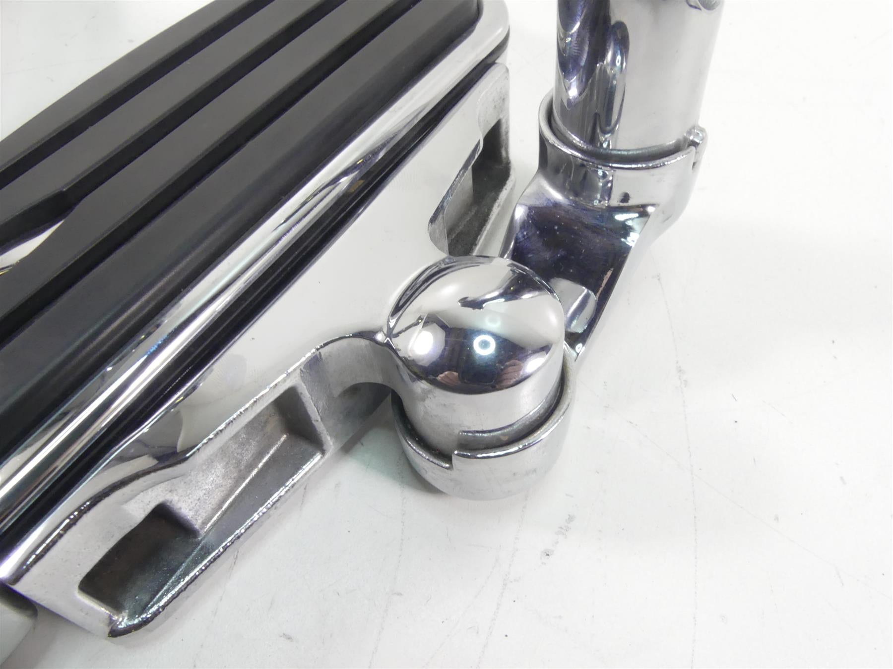 2009 Harley FLHTCU SE4 CVO E-Glide Rear Chrome Passenger Floorboard Set 50700-04 {{ shop.shopifyCountryName }} - Mototech271