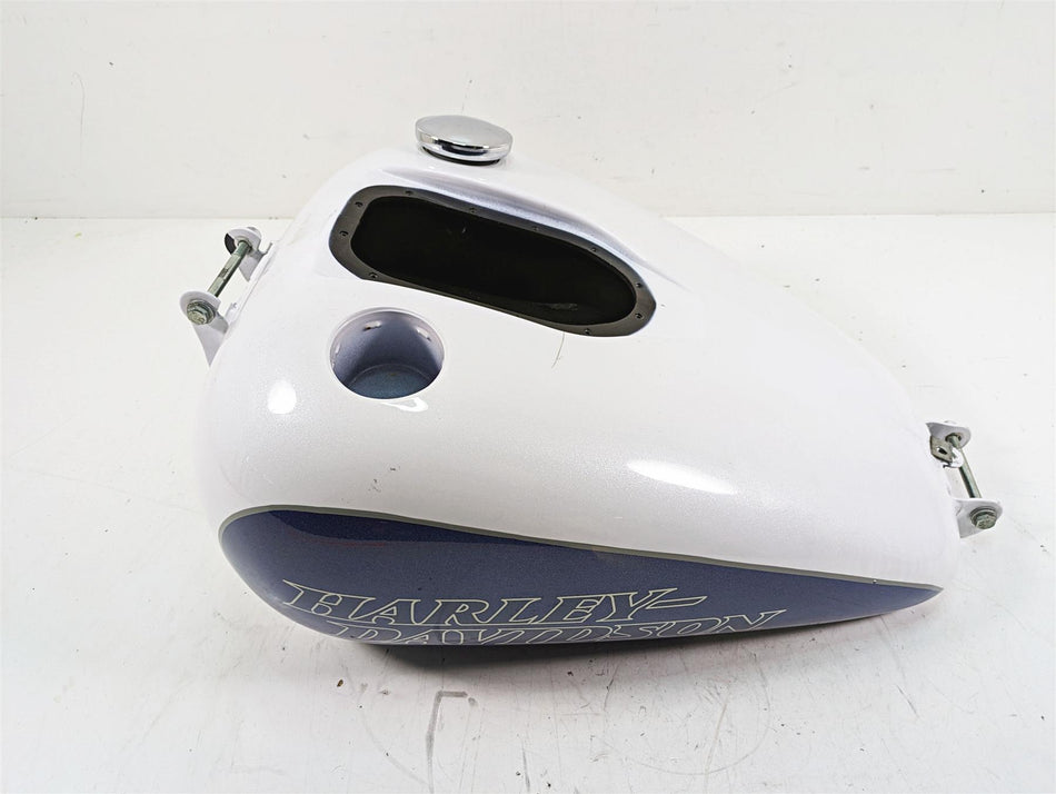 2015 Harley FXDL Dyna Low Rider Fuel Petrol Tank White Hot Pearl - Read 61593-10 {{ shop.shopifyCountryName }} - Mototech271