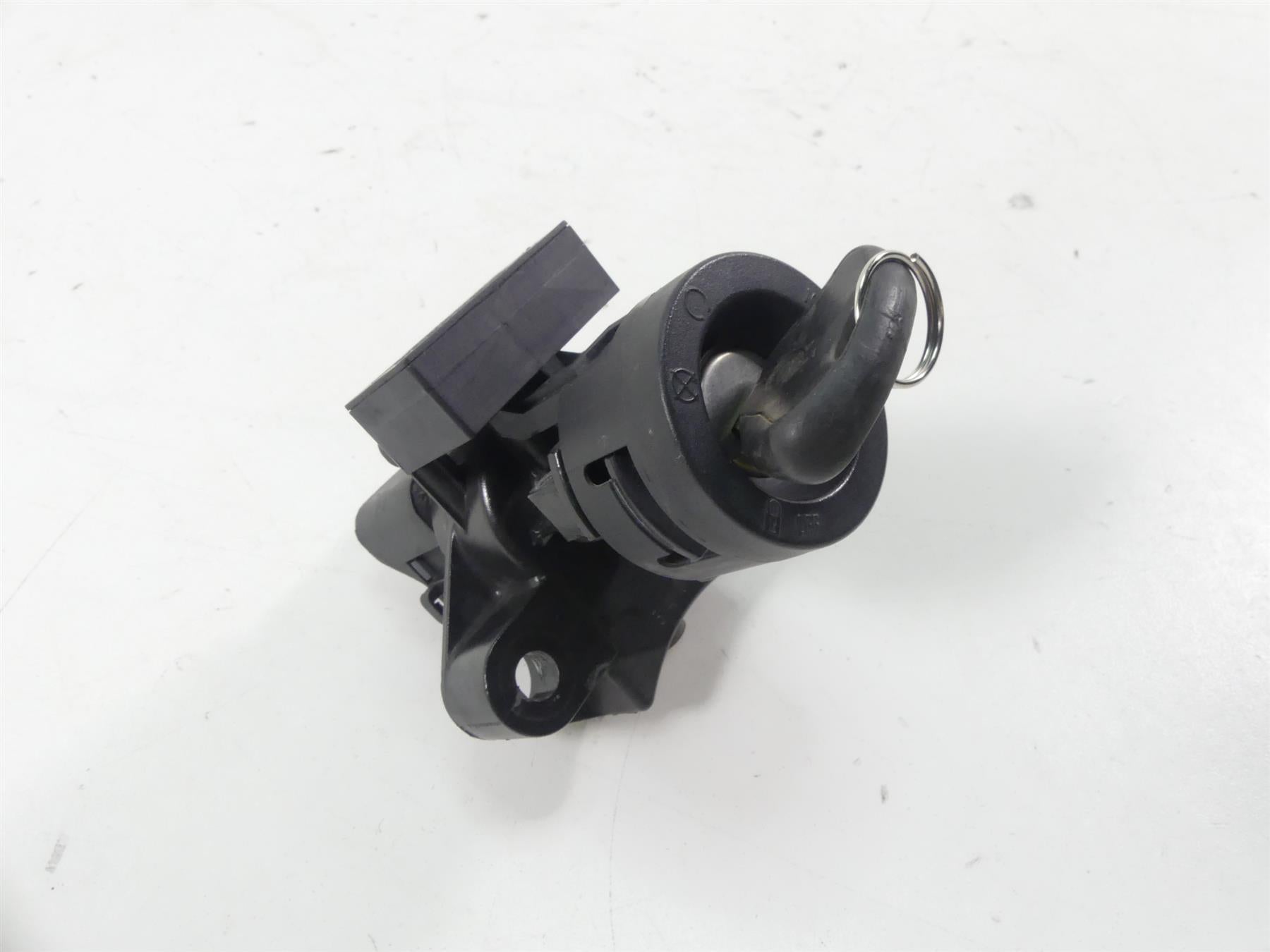 2017 BMW F800GS K72 Cdi Ecu Ecm Ignition Switch Key Lock Set 13618562426 {{ shop.shopifyCountryName }} - Mototech271