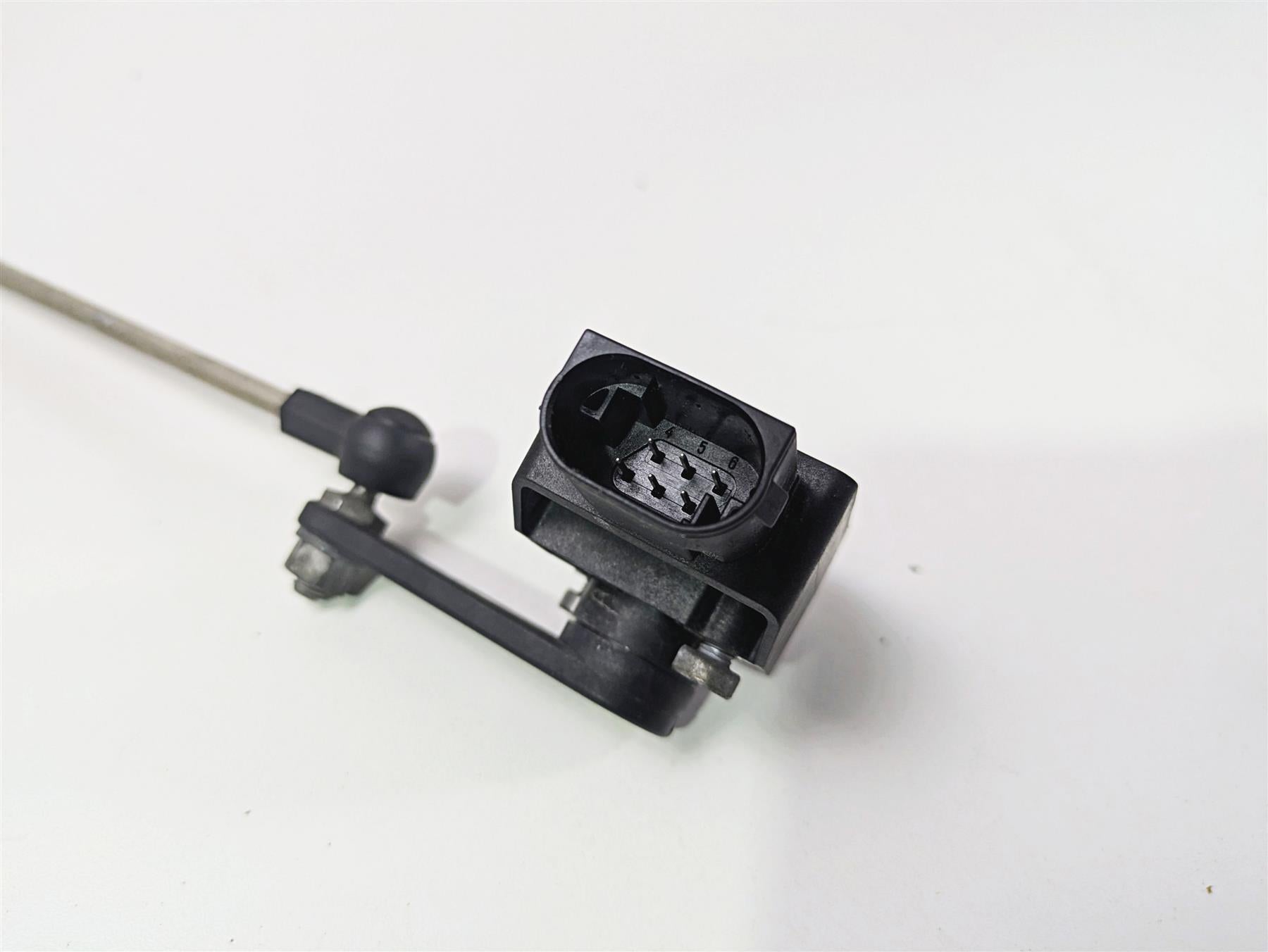 2016 BMW R1200RT K52 Bike Level Angle Sensor Set 37146860843 {{ shop.shopifyCountryName }} - Mototech271
