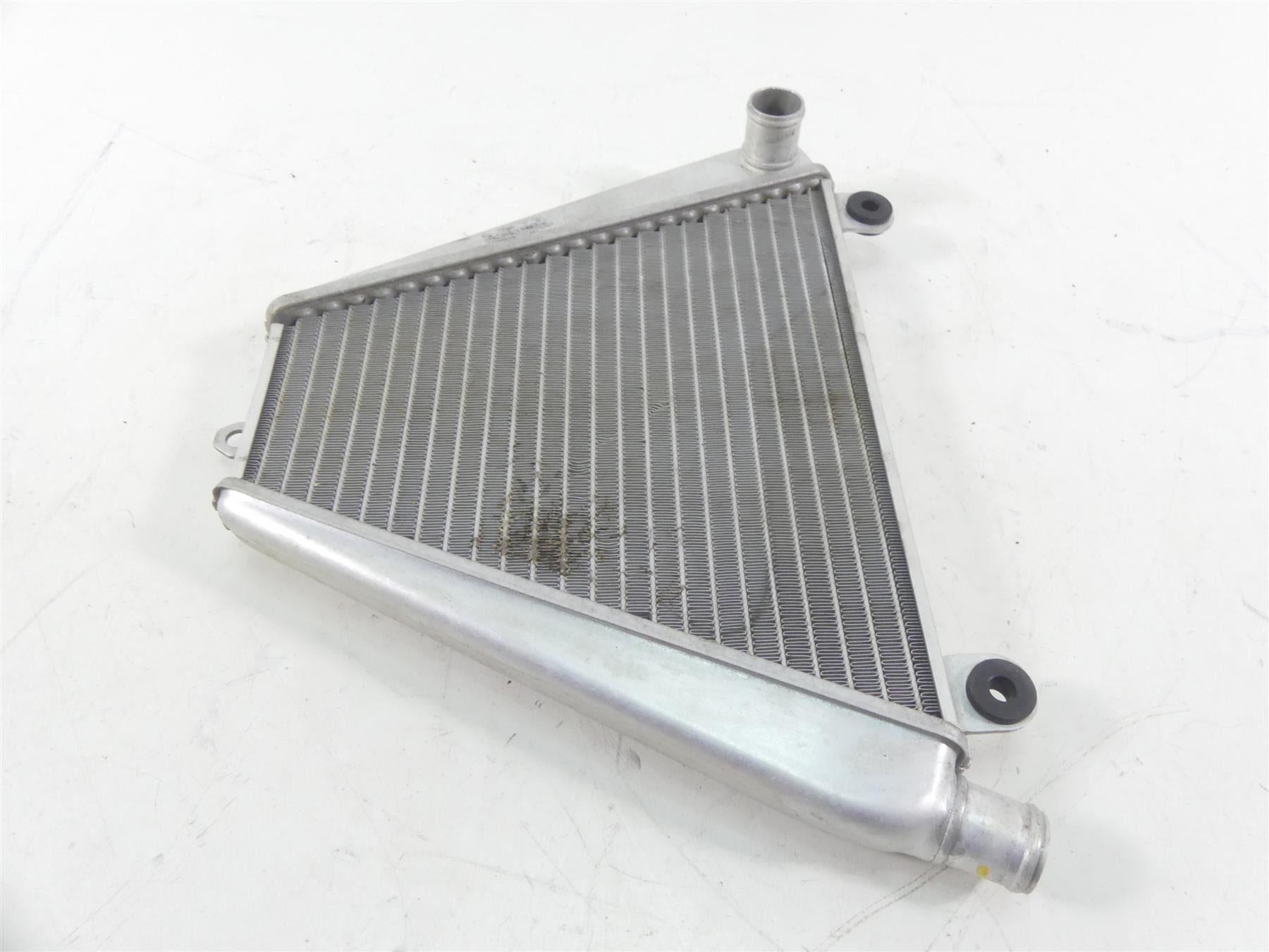 2020 Ducati Panigale V2 Lower Coolant Radiator - Straight No Leaks 54840972B {{ shop.shopifyCountryName }} - Mototech271