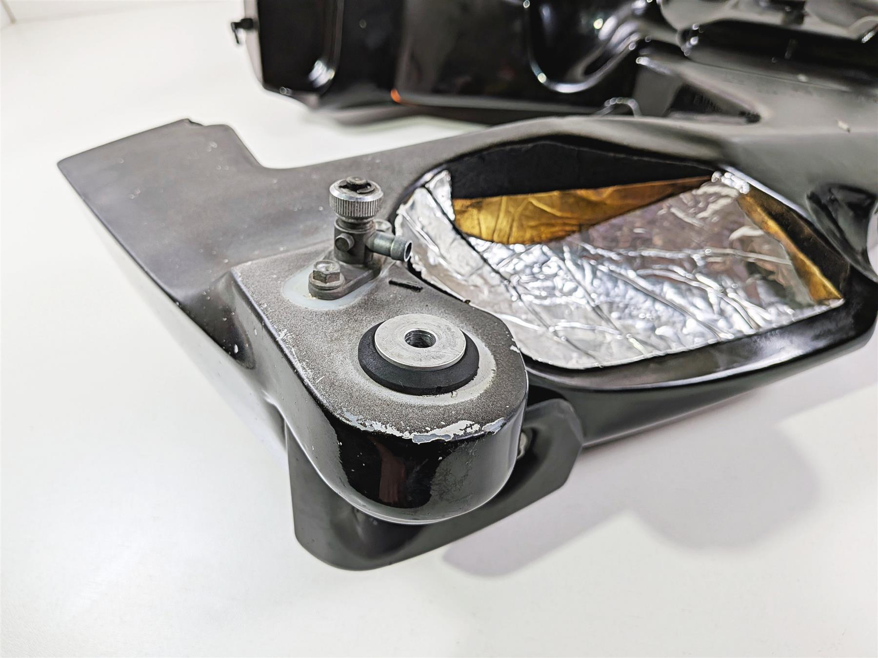 2005 KTM 950 LC8 Adventure Right Side Plastic Fuel Gas Tank 60007113044 {{ shop.shopifyCountryName }} - Mototech271