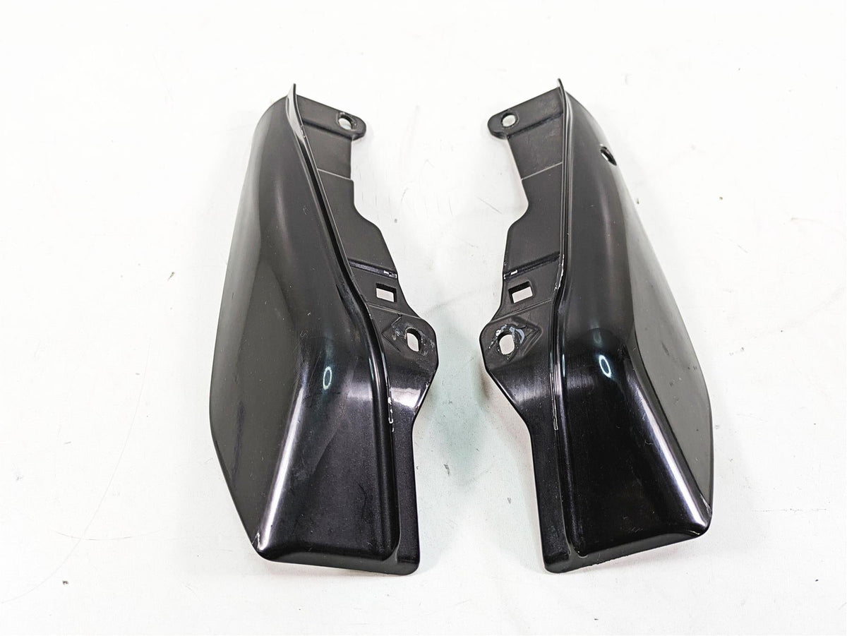 2011 Harley Touring FLTRU Road Glide Mid Frame Air Deflector Set -Read 58167-09 {{ shop.shopifyCountryName }} - Mototech271