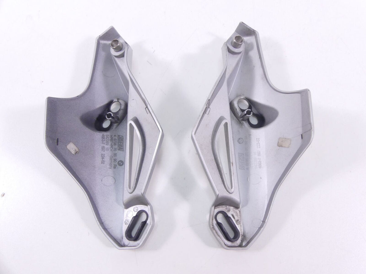 2008 BMW R1200R K27 Front Blinker Turn Signal Holder Mount Set 46637697224 {{ shop.shopifyCountryName }} - Mototech271