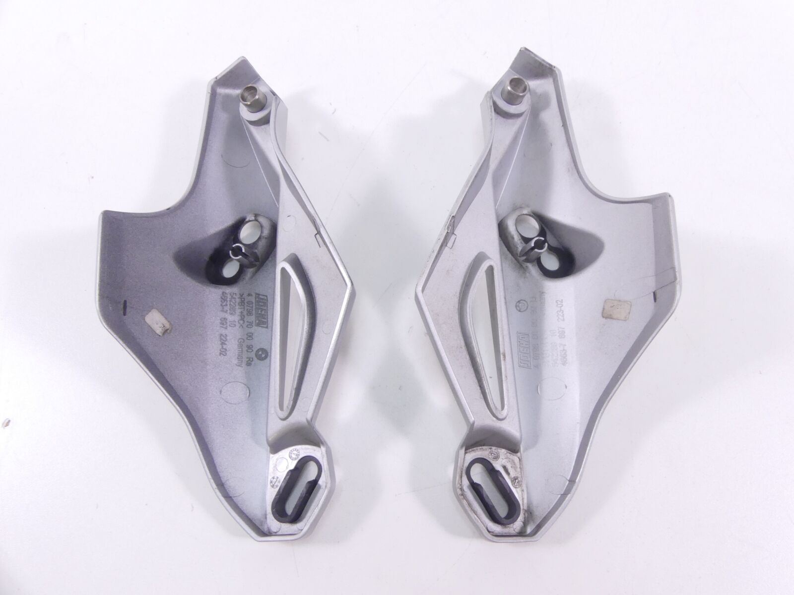 2008 BMW R1200R K27 Front Blinker Turn Signal Holder Mount Set 46637697224 {{ shop.shopifyCountryName }} - Mototech271
