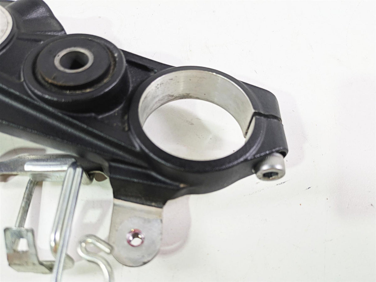 2020 Kawasaki Z900 ZR900 Upper Triple Tree Steering Clamp 44039-0167-18R {{ shop.shopifyCountryName }} - Mototech271
