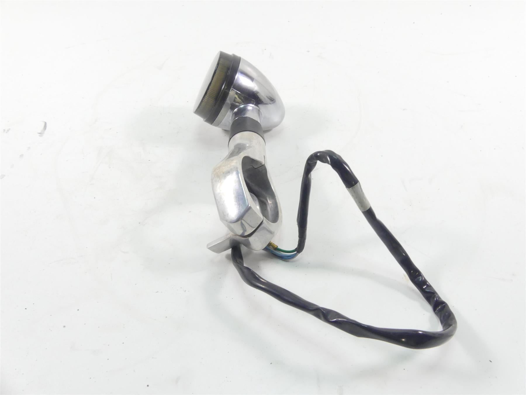 2002 Honda VTX1800 C Front Right Blinker Turn Signal & Clamp 33400-MBH-672 {{ shop.shopifyCountryName }} - Mototech271