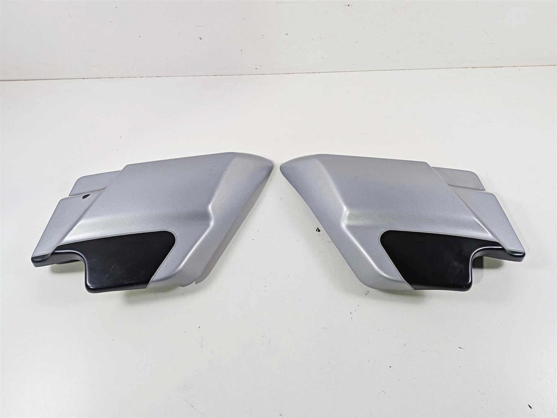 2020 Harley Touring FLTRK Road Glide Side Cover Fairing Set 66048-09A 66250-09 {{ shop.shopifyCountryName }} - Mototech271