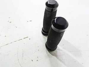2016 Harley Touring FLTRX Road Glide Get-A-Grip Magnum Hand Grip Set 56100036