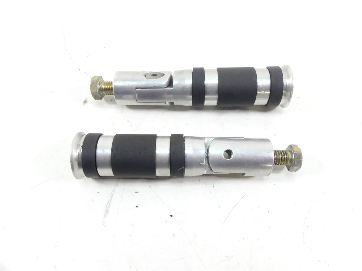 2017 Harley Softail FXSB Breakout Rear Aluminum Passenger Footpeg Set 50943-05A {{ shop.shopifyCountryName }} - Mototech271