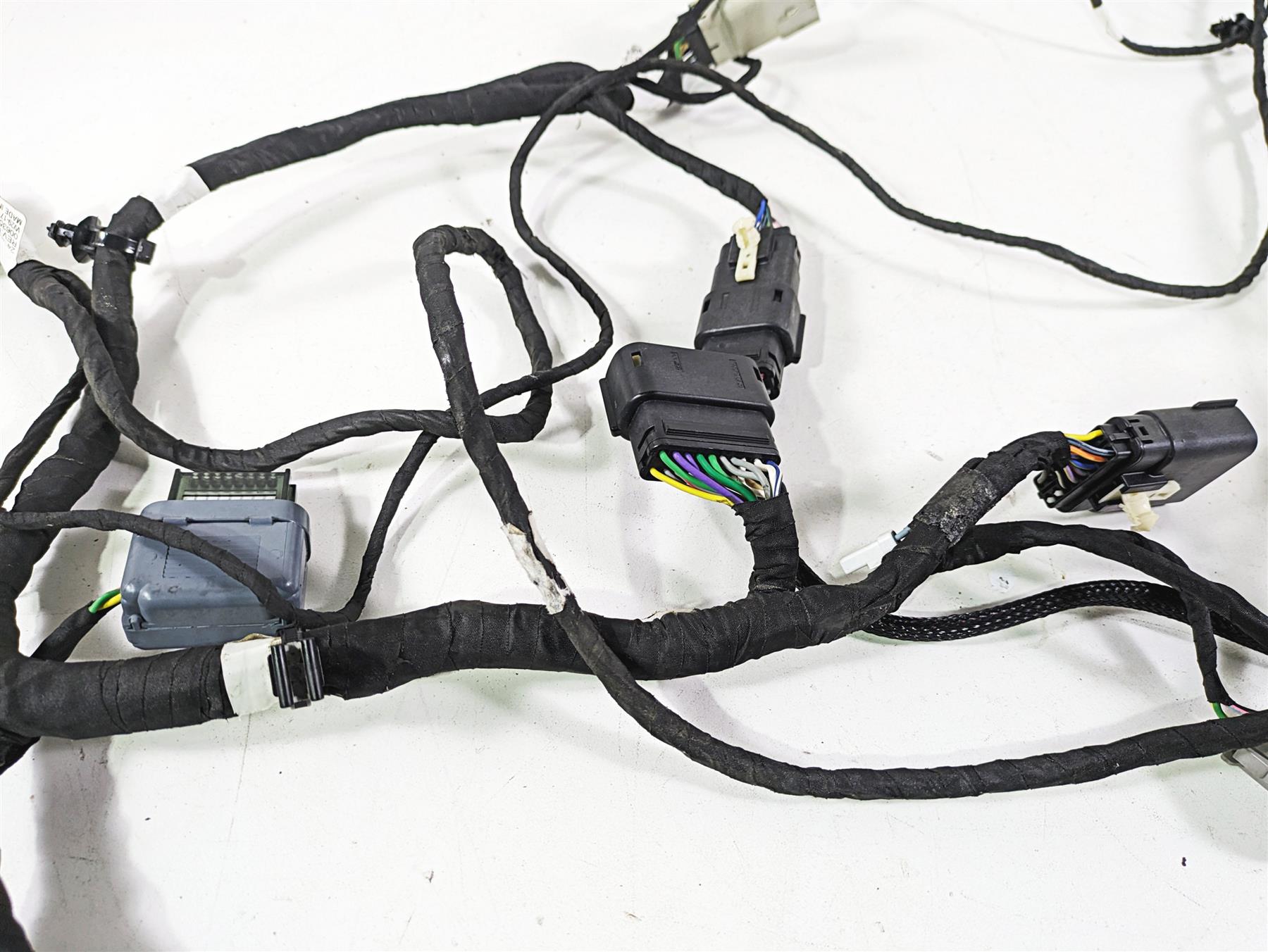 2018 Indian Chieftain Dark Horse Front Fairing Wiring Harness 2414066 {{ shop.shopifyCountryName }} - Mototech271