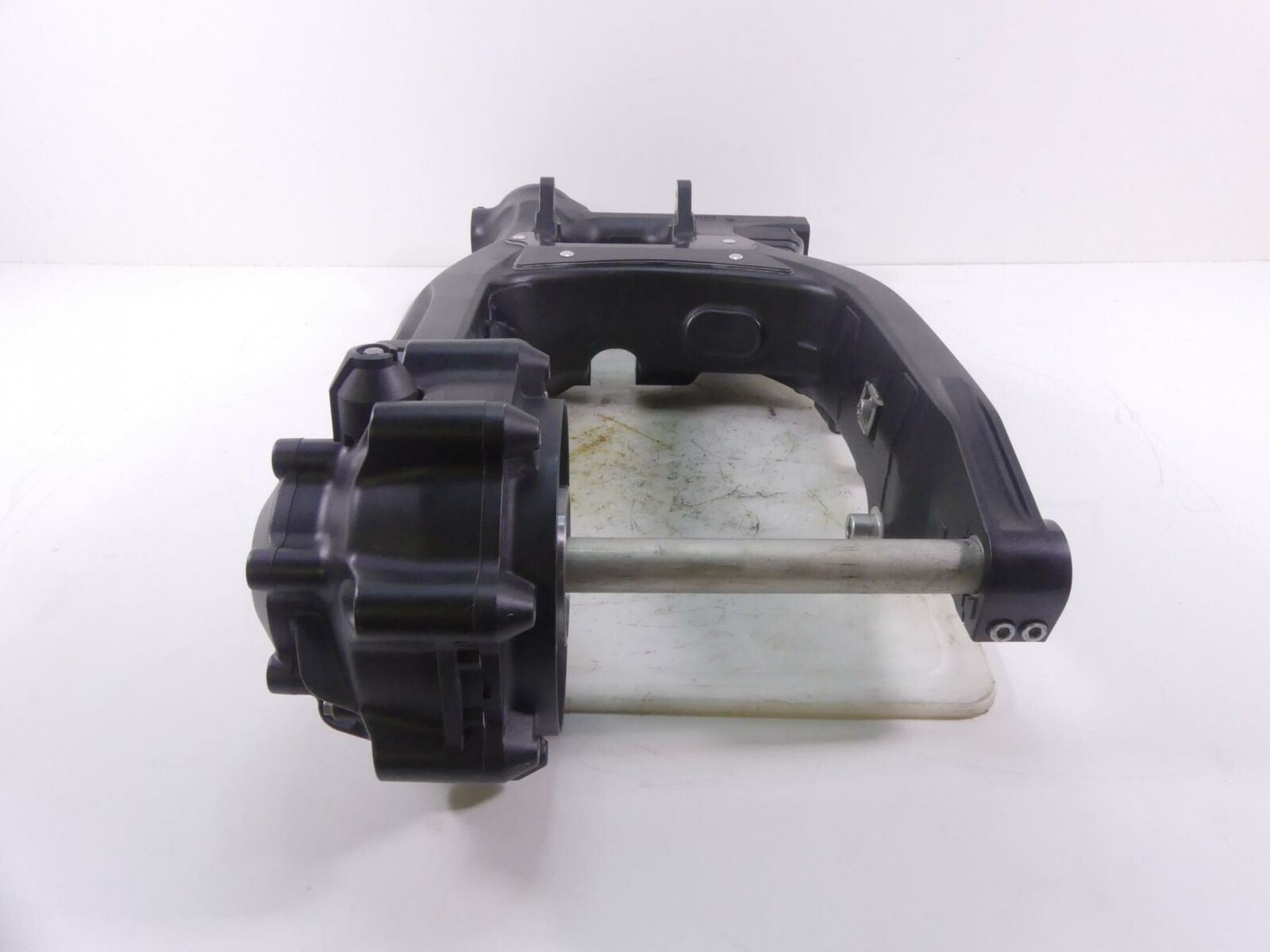 2019 Yamaha VMX17 V-Max 1700 Swingarm Swing Arm Differential Read 2S3-46101-10-0 {{ shop.shopifyCountryName }} - Mototech271