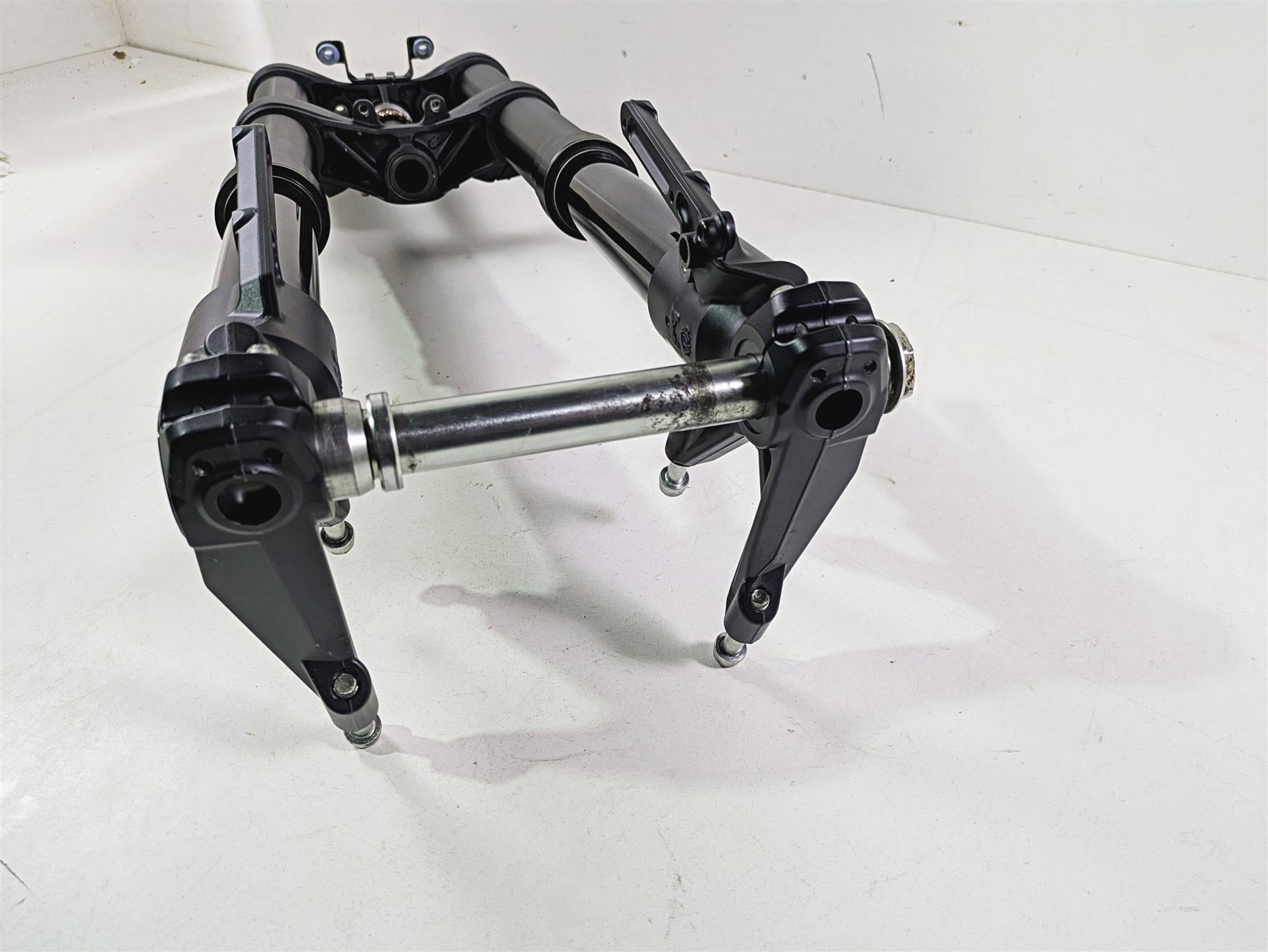 2013 Ducati Hypermotard 821 SP Straight Front Forks Triple Tree Set 34420531C {{ shop.shopifyCountryName }} - Mototech271