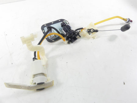 2016 Harley FLS Softail Slim Fuel Gas Petrol Pump 6K Only - Tested 75252-11A {{ shop.shopifyCountryName }} - Mototech271