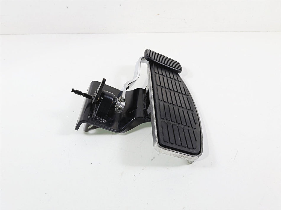 2006 Suzuki C90 VL1500T Boulevard Right Floor Board & Brake Pedal 43510-10F00 {{ shop.shopifyCountryName }} - Mototech271
