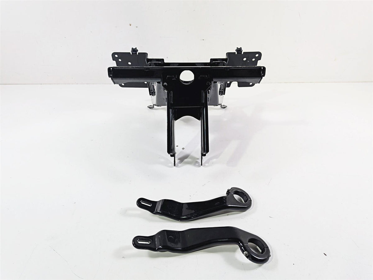 2020 Harley Touring FLTRK Road Glide Front Fairing Support Mount Set 47200217 {{ shop.shopifyCountryName }} - Mototech271
