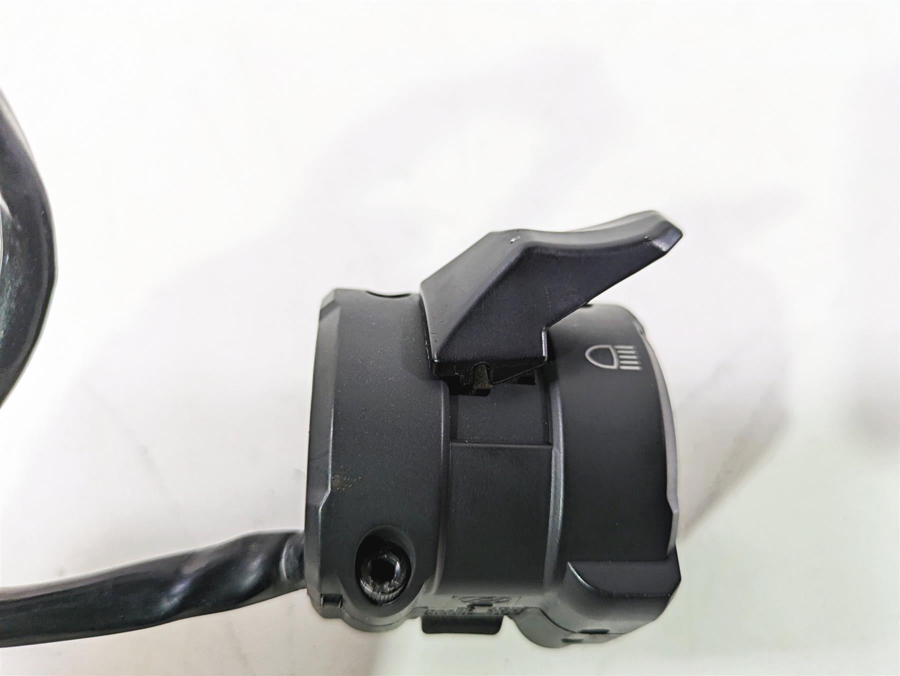 2013 Ducati Hyperstrada 821 Left Hand Control Switch Light Horn 65110141A {{ shop.shopifyCountryName }} - Mototech271