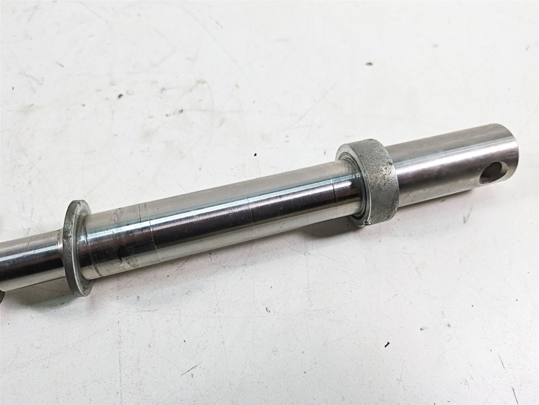 2005 Harley Dyna FXDL Low Rider Front Axle Wheel Spindle 1" 43758-04 {{ shop.shopifyCountryName }} - Mototech271