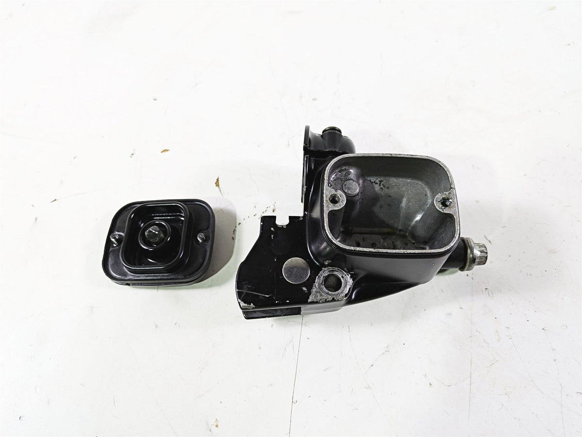 2003 Harley Softail FXSTDI Deuce 100th Front Brake Master Cylinder 9/16 45019-96 {{ shop.shopifyCountryName }} - Mototech271