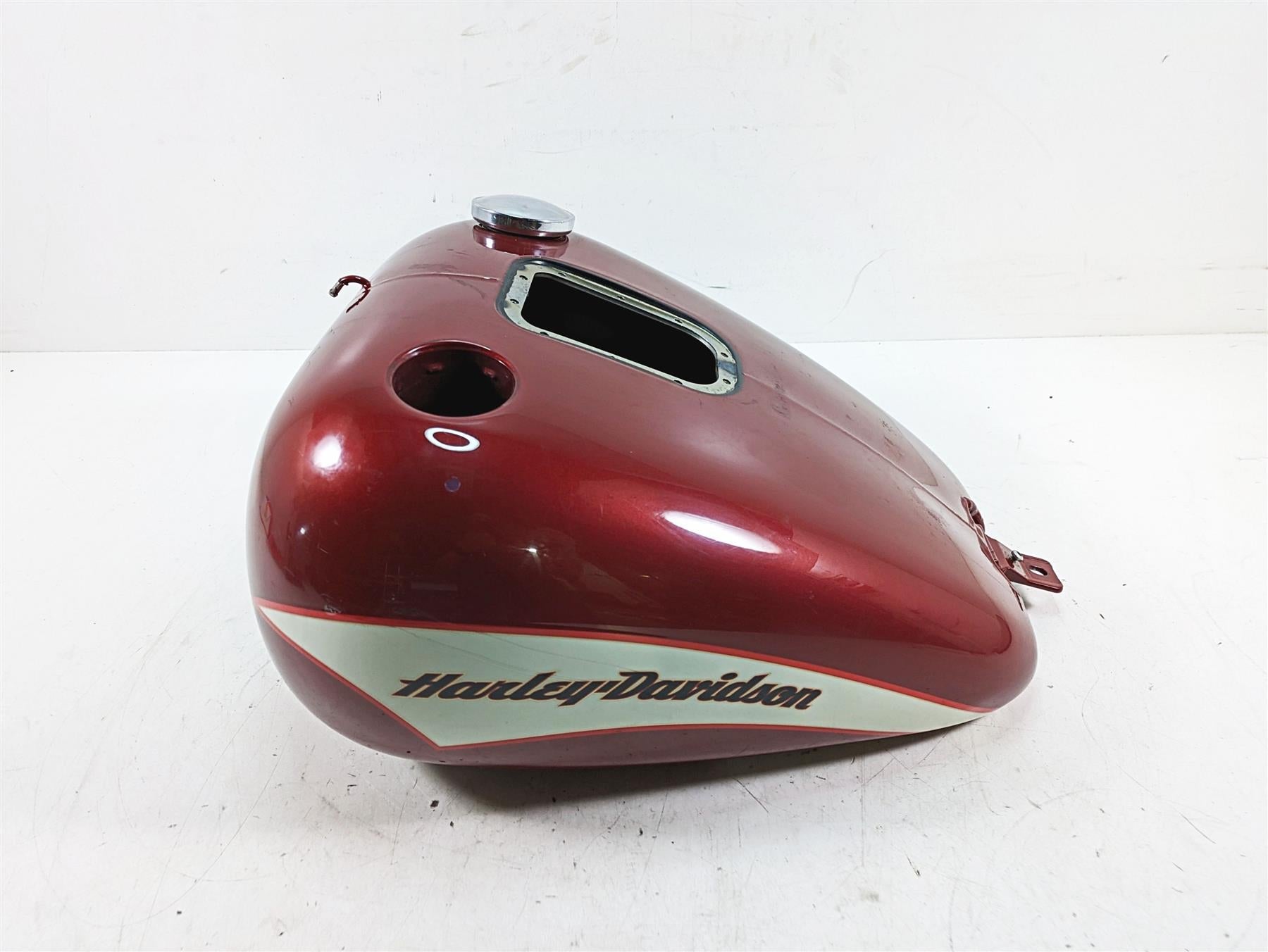 2006 Harley FLSTI Softail Heritage Fuel Gas Petrol Tank 5 Gallon
