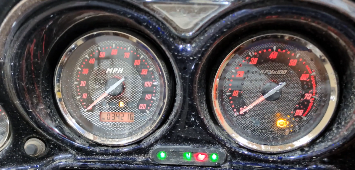 2011 Harley Touring FLHTCU CVO Electra Glide Speedometer Gauge Set 34k 74740-10-Mototech271