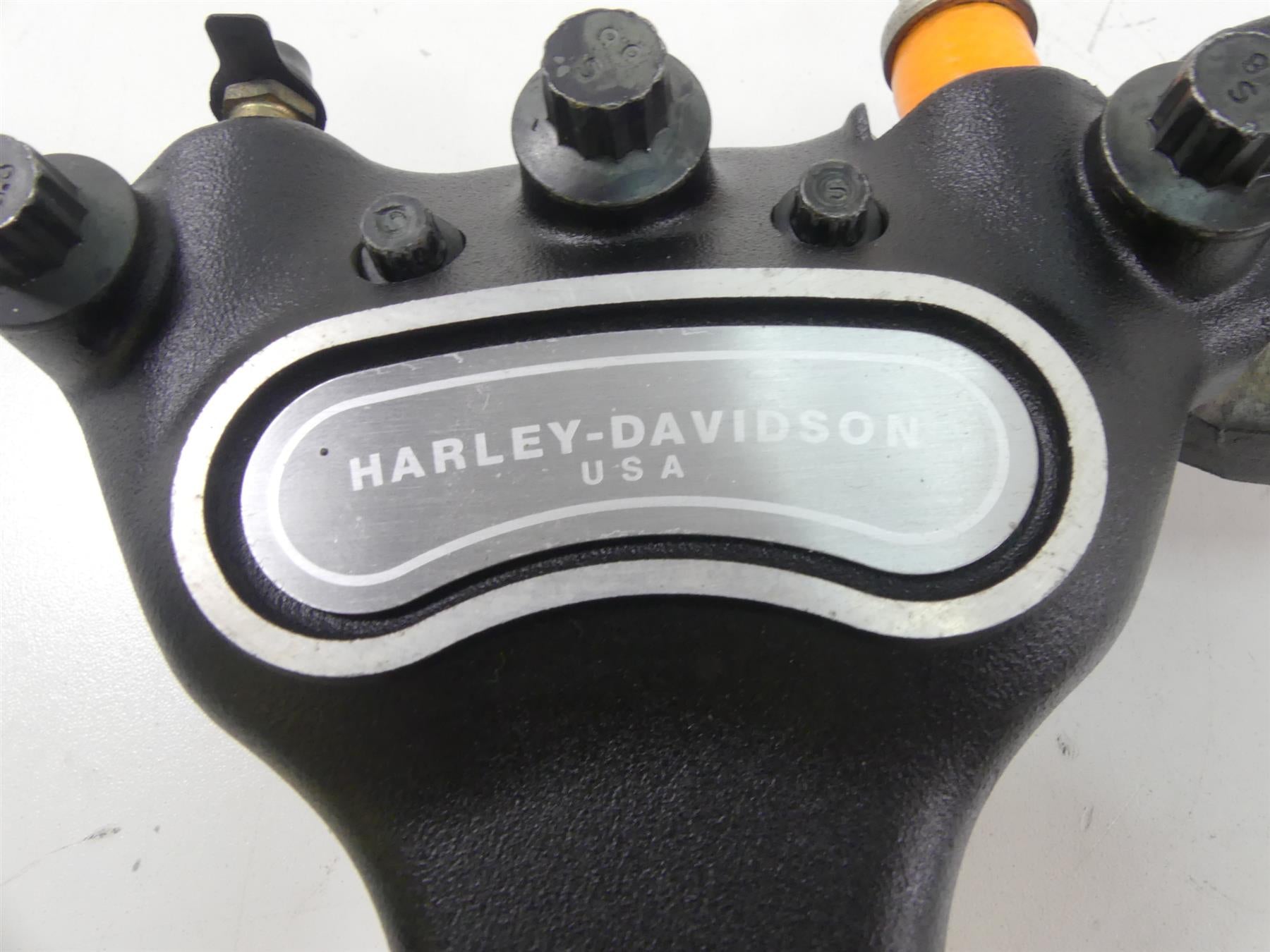 2004 Harley Softail FLSTFI Fat Boy Rear Brake Caliper 44016-00D {{ shop.shopifyCountryName }} - Mototech271