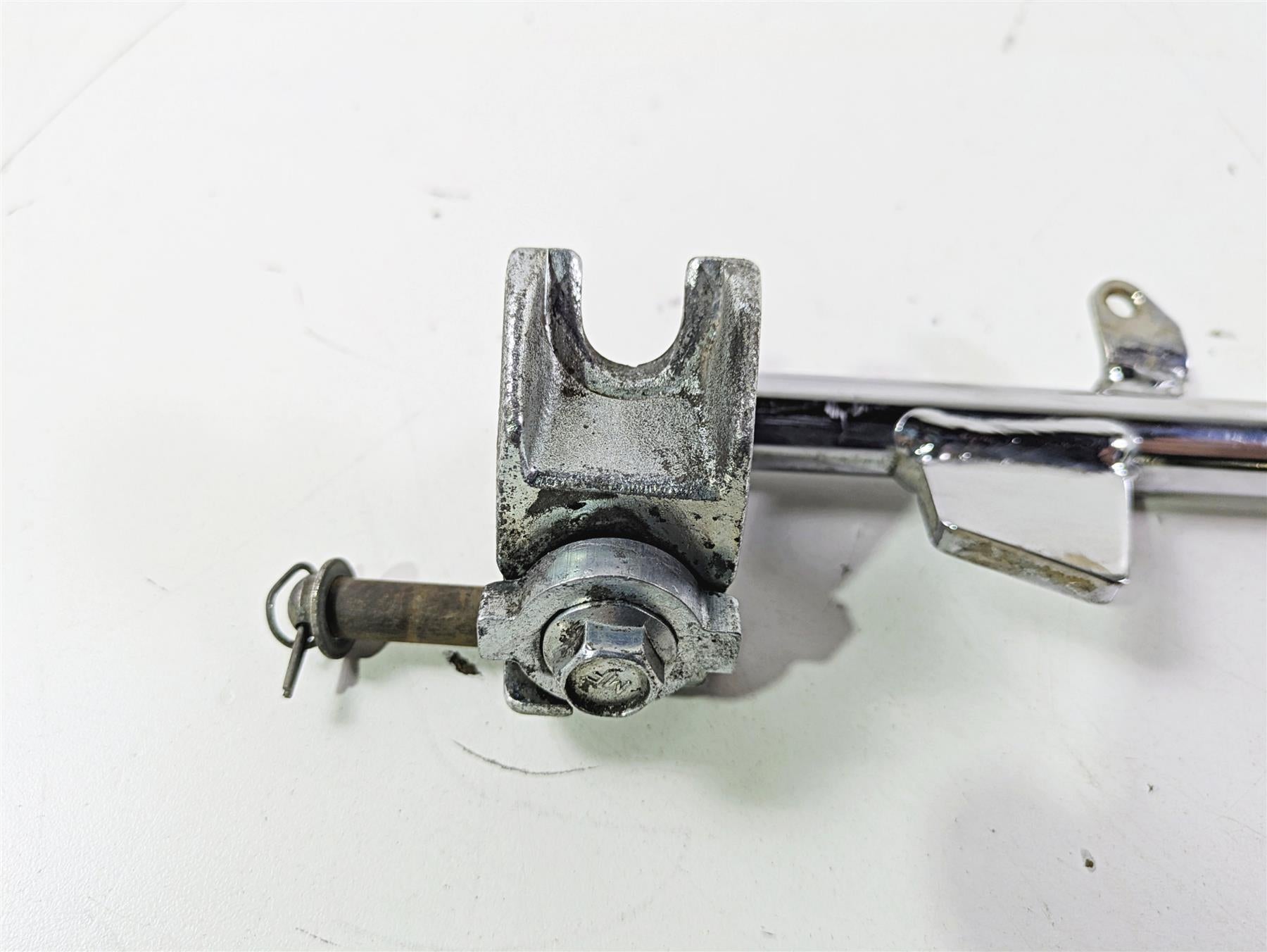 2011 Harley FXDC Dyna Super Glide Side Kickstand Kick Stand 49704-90H {{ shop.shopifyCountryName }} - Mototech271