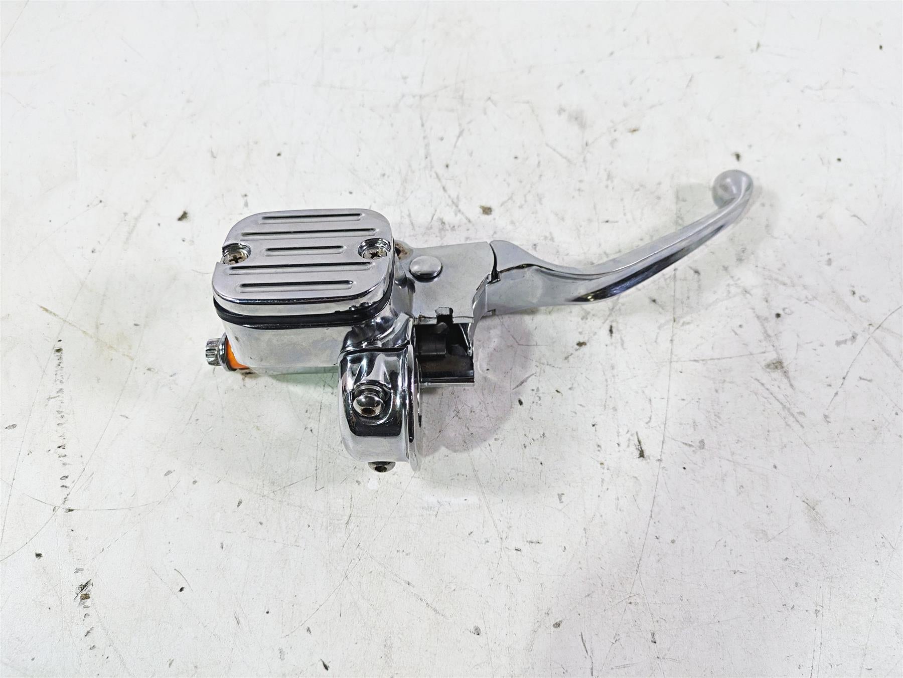 2002 Harley FLSTC Softail Heritage Chrome Front Brake Master Cylinder 45019-96F {{ shop.shopifyCountryName }} - Mototech271