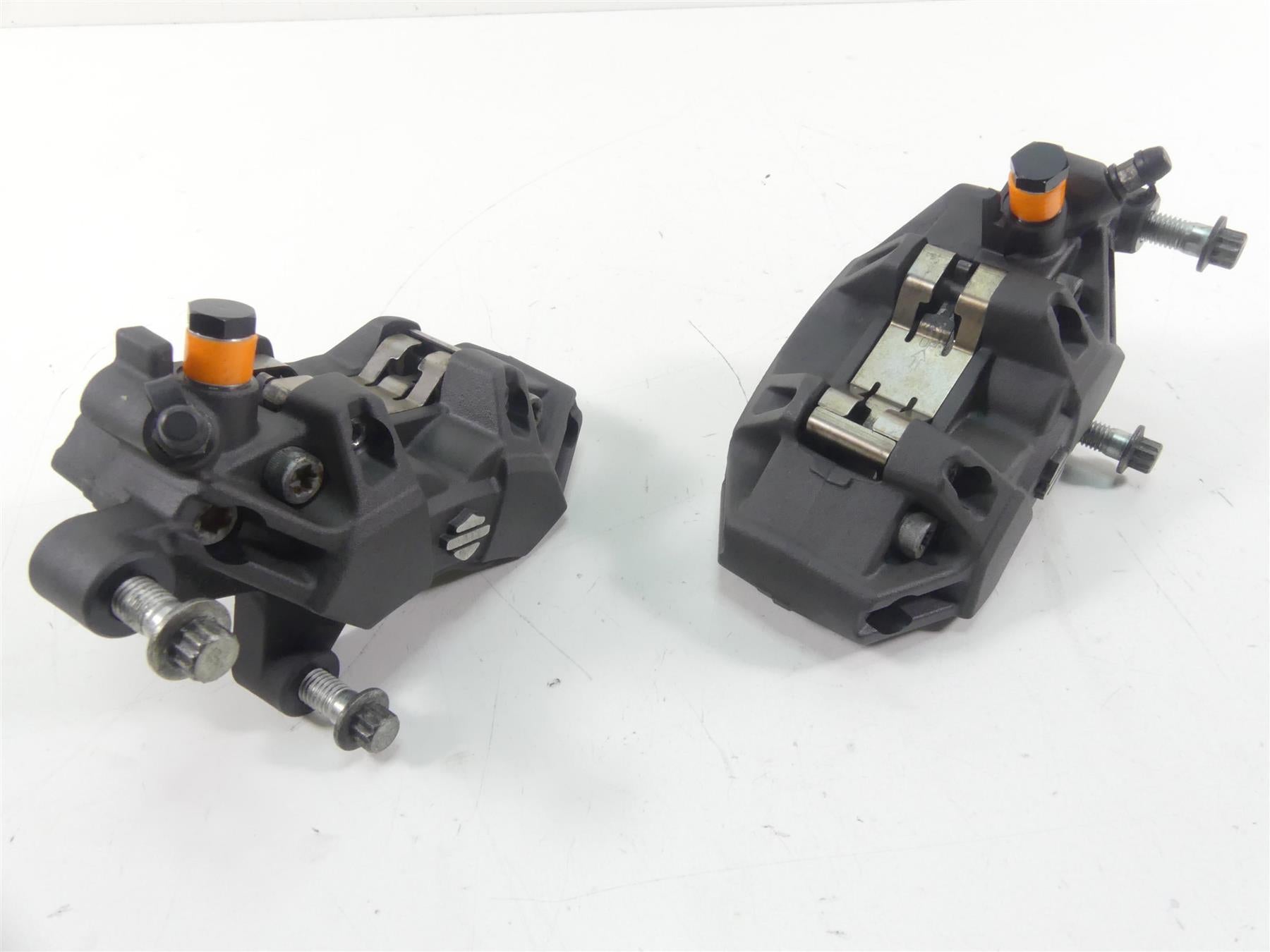 2009 Harley XR1200 Sportster Nissin Front Brake Caliper Set 42943-08 42944-08 {{ shop.shopifyCountryName }} - Mototech271