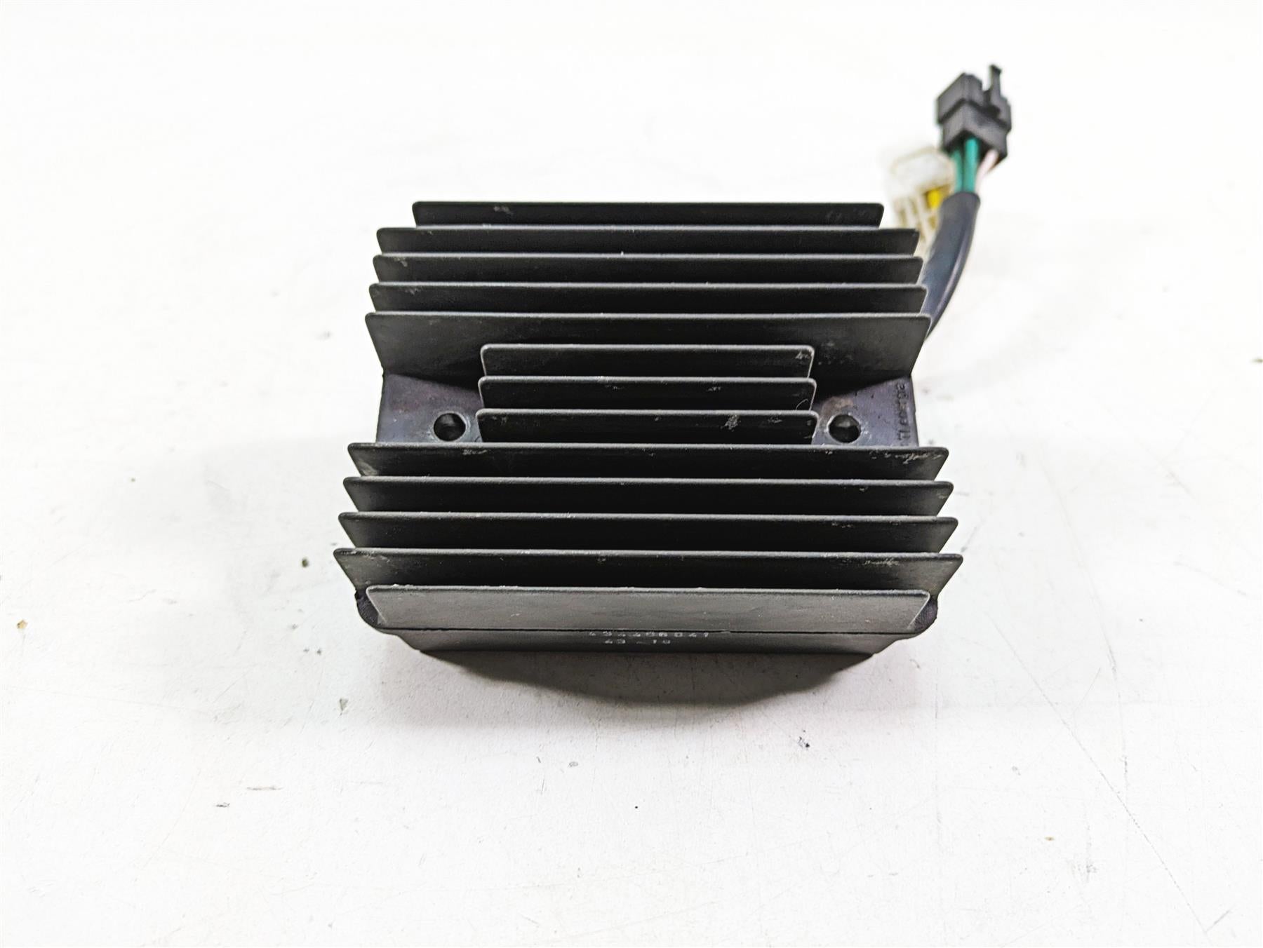 2013 Moto Guzzi V7 750 Stone Rectifier Voltage Regulator 883878 {{ shop.shopifyCountryName }} - Mototech271