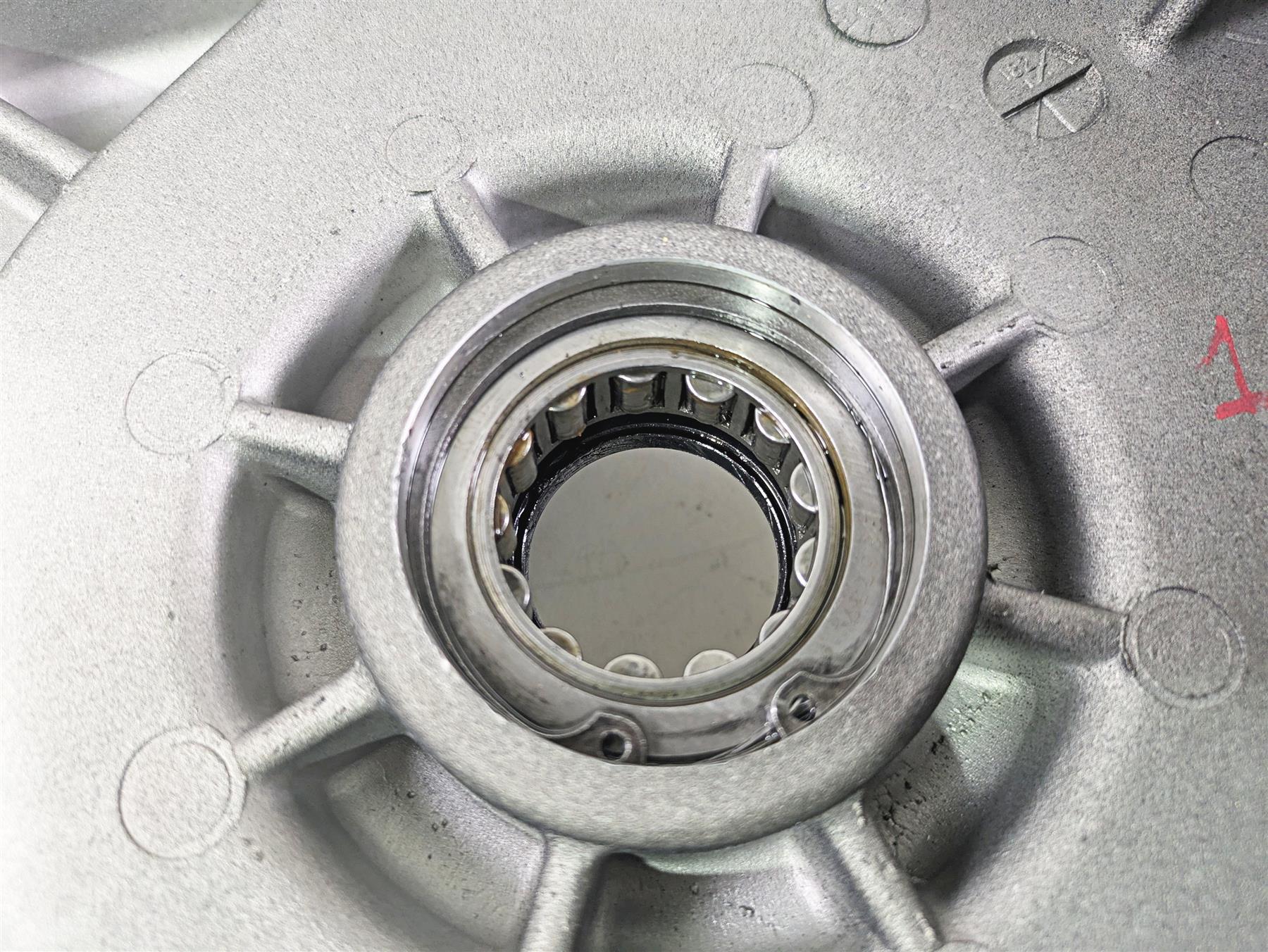 2001 Harley Touring FLHX Street Glide Inner Primary Drive Cover READ 60677-01B {{ shop.shopifyCountryName }} - Mototech271