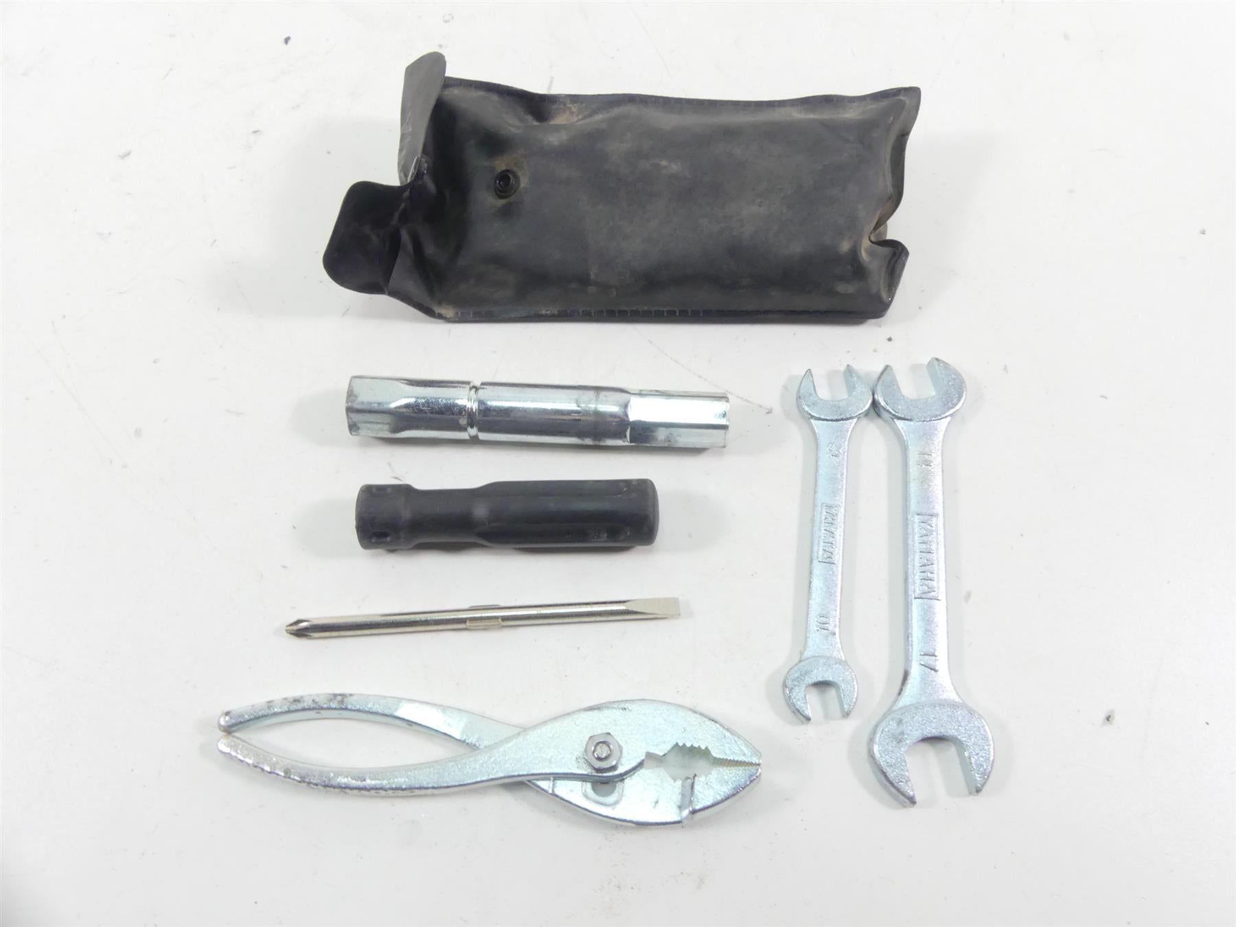 2018 Yamaha YXZ1000R EPS SS Owners Tools Tool Kit Set 5B4-F8100-00-00 {{ shop.shopifyCountryName }} - Mototech271